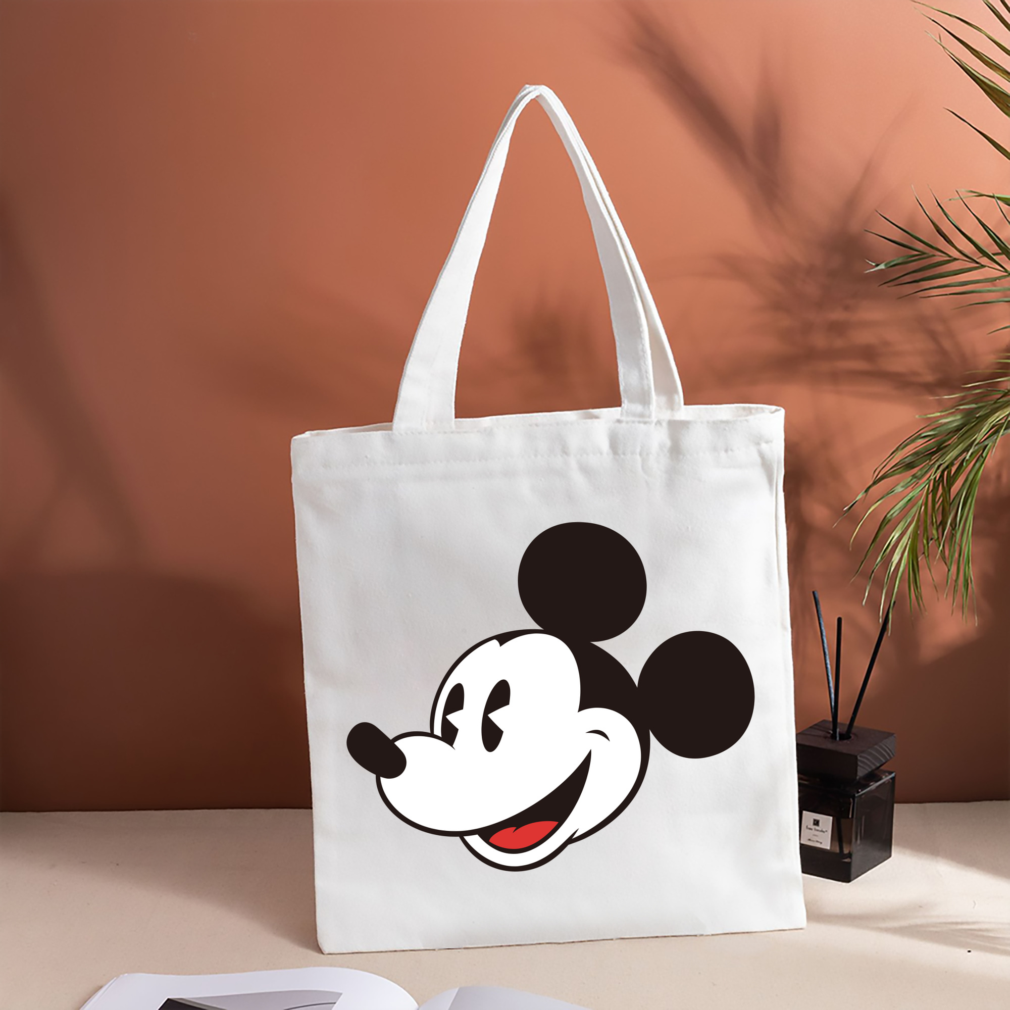 ミッキーマウス Mickey Mouse 縦型キャンバス生地手提げバッグ　トートバッグ
