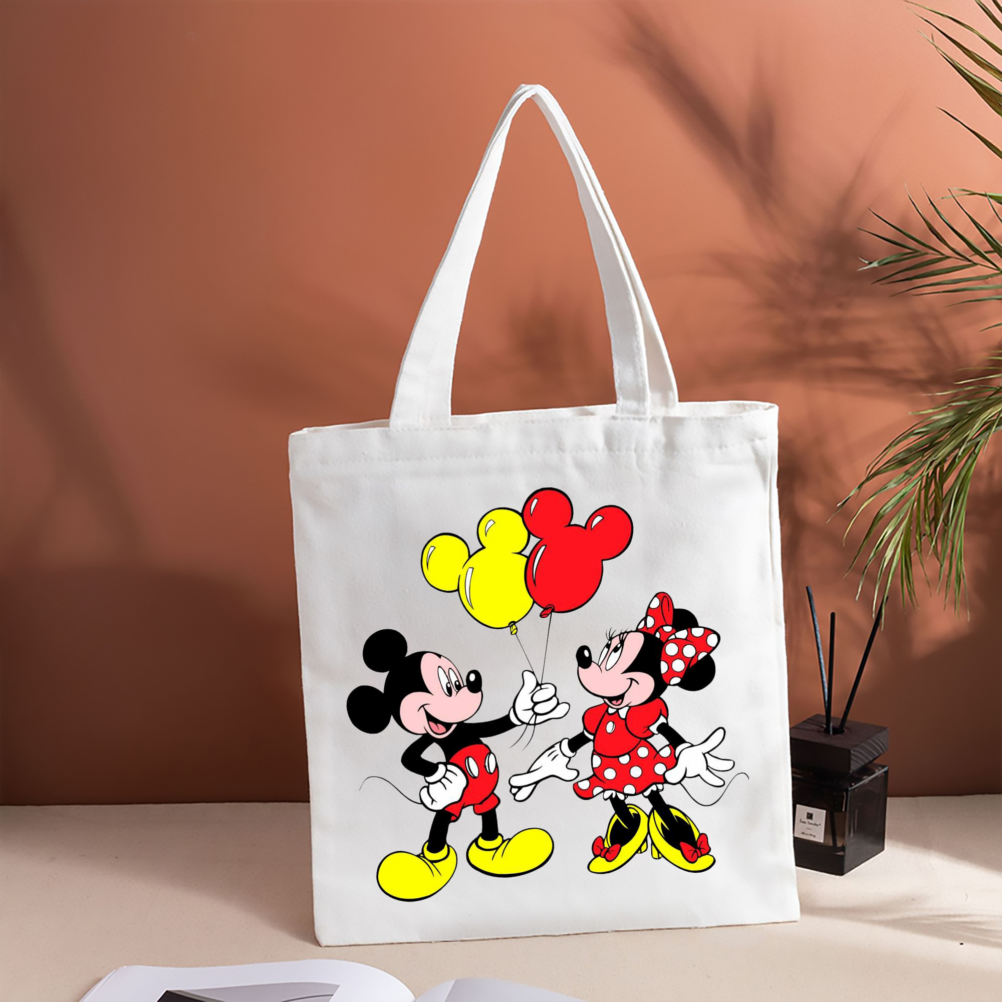 ミッキーマウス Mickey Mouse 縦型キャンバス生地手提げバッグ　トートバッグ