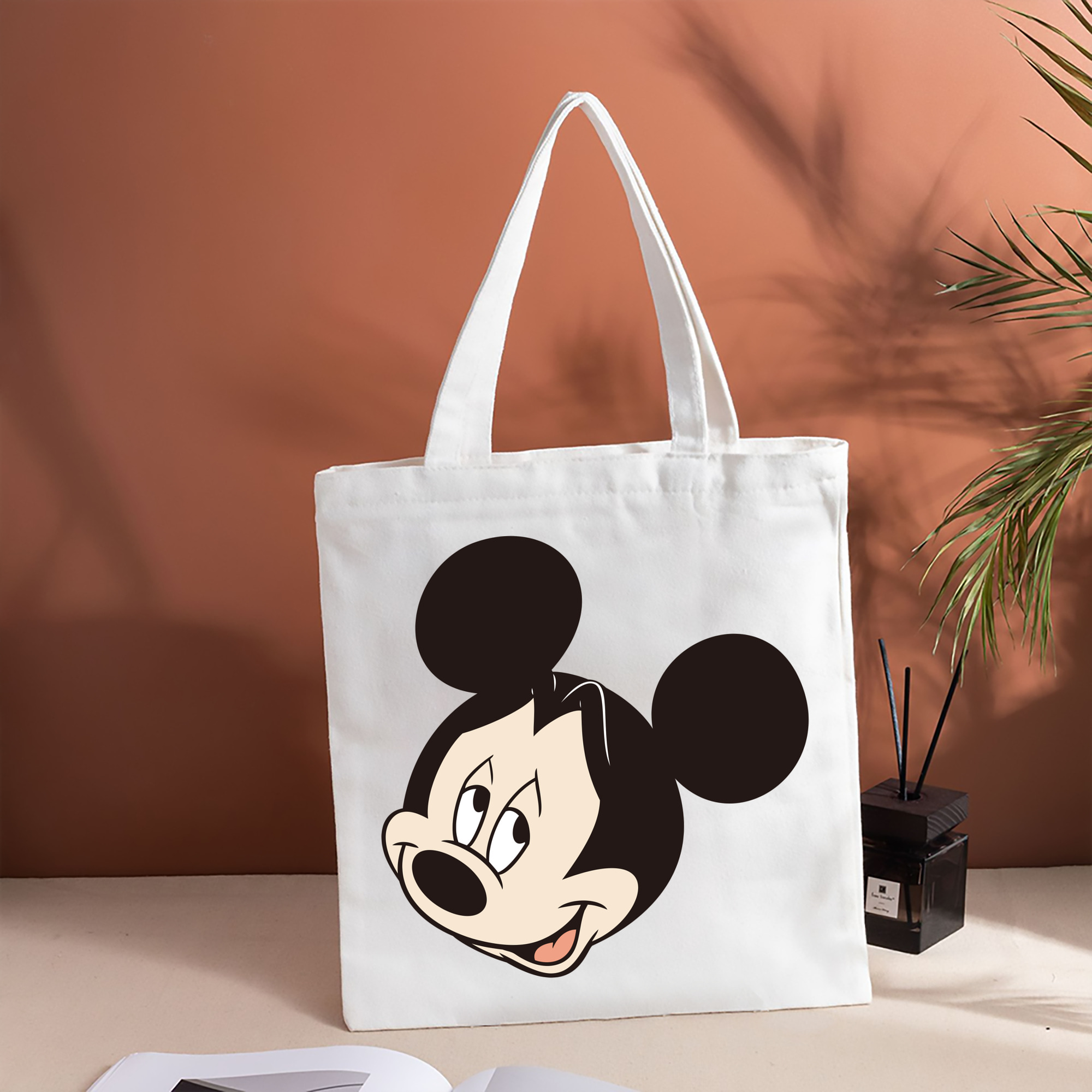 ミッキーマウス Mickey Mouse 縦型キャンバス生地手提げバッグ　トートバッグ