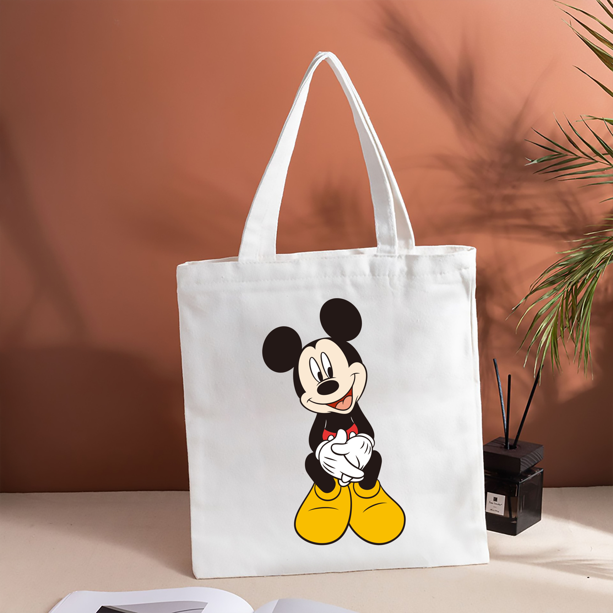 ミッキーマウス Mickey Mouse 縦型キャンバス生地手提げバッグ　トートバッグ