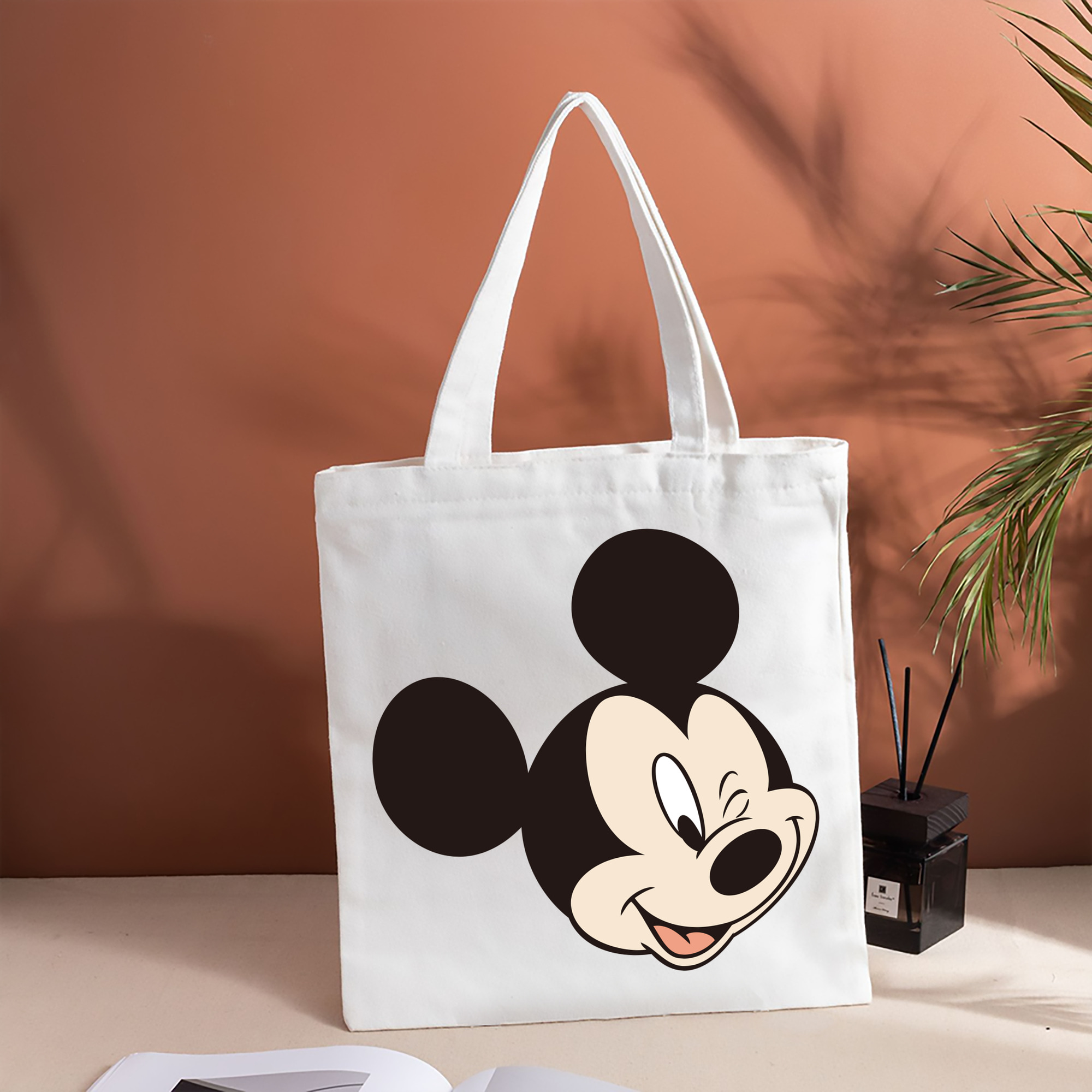 ミッキーマウス Mickey Mouse 縦型キャンバス生地手提げバッグ　トートバッグ
