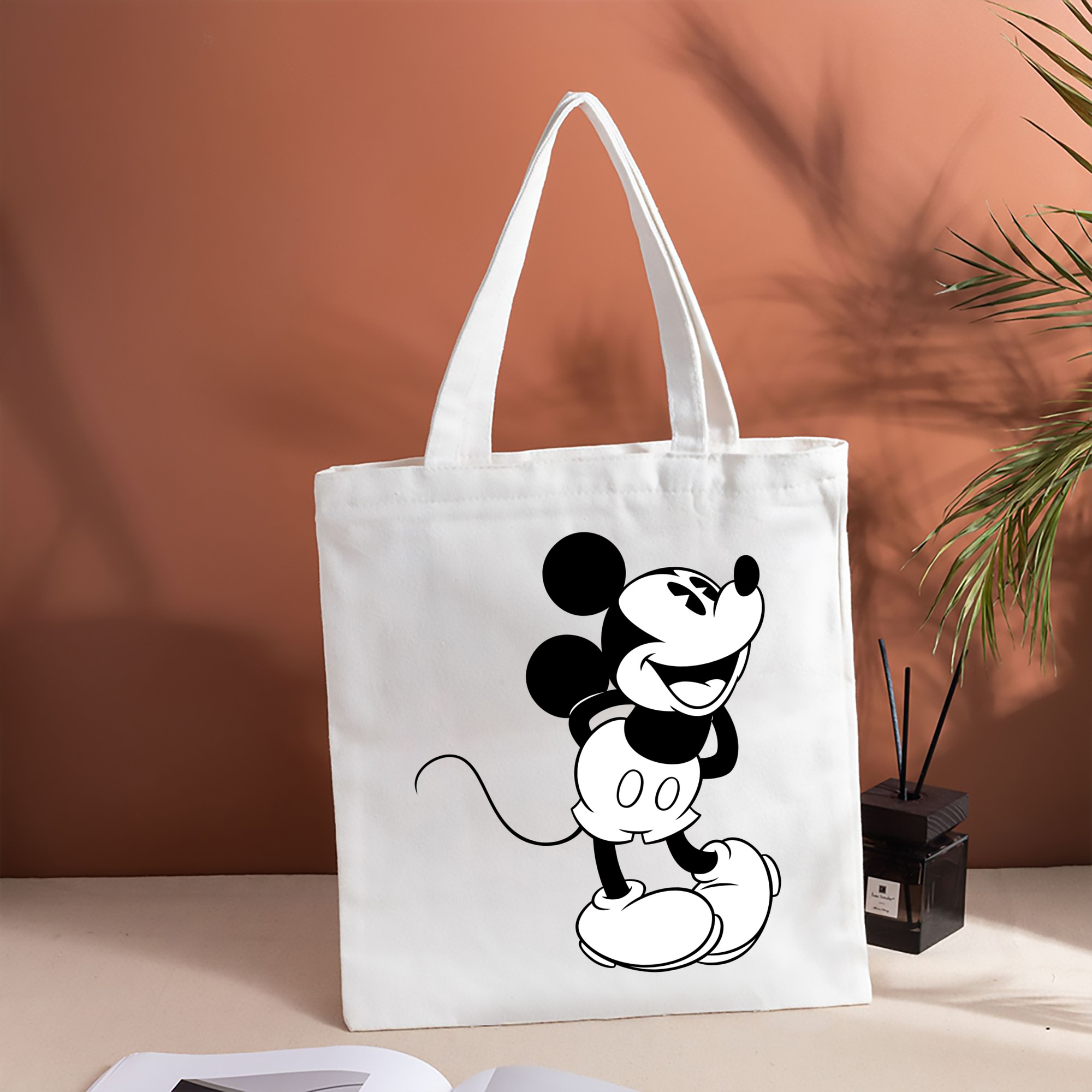ミッキーマウス Mickey Mouse 縦型キャンバス生地手提げバッグ　トートバッグ