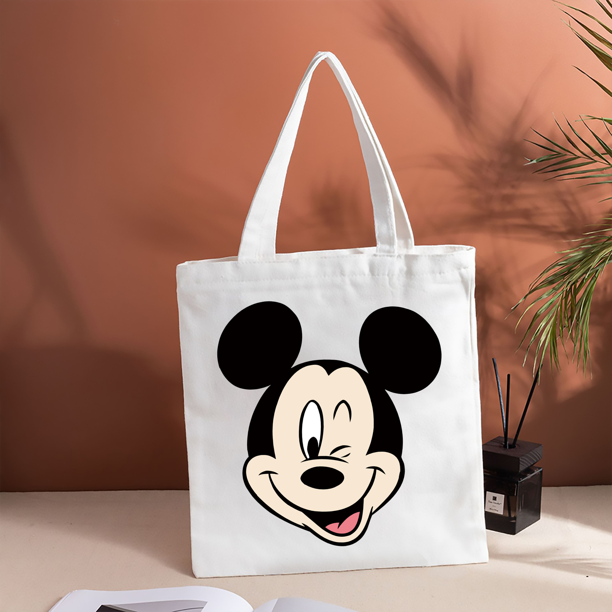 ミッキーマウス Mickey Mouse 縦型キャンバス生地手提げバッグ　トートバッグ