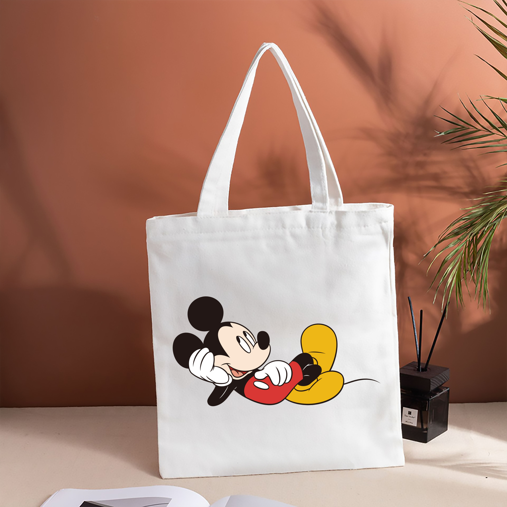ミッキーマウス Mickey Mouse 縦型キャンバス生地手提げバッグ　トートバッグ