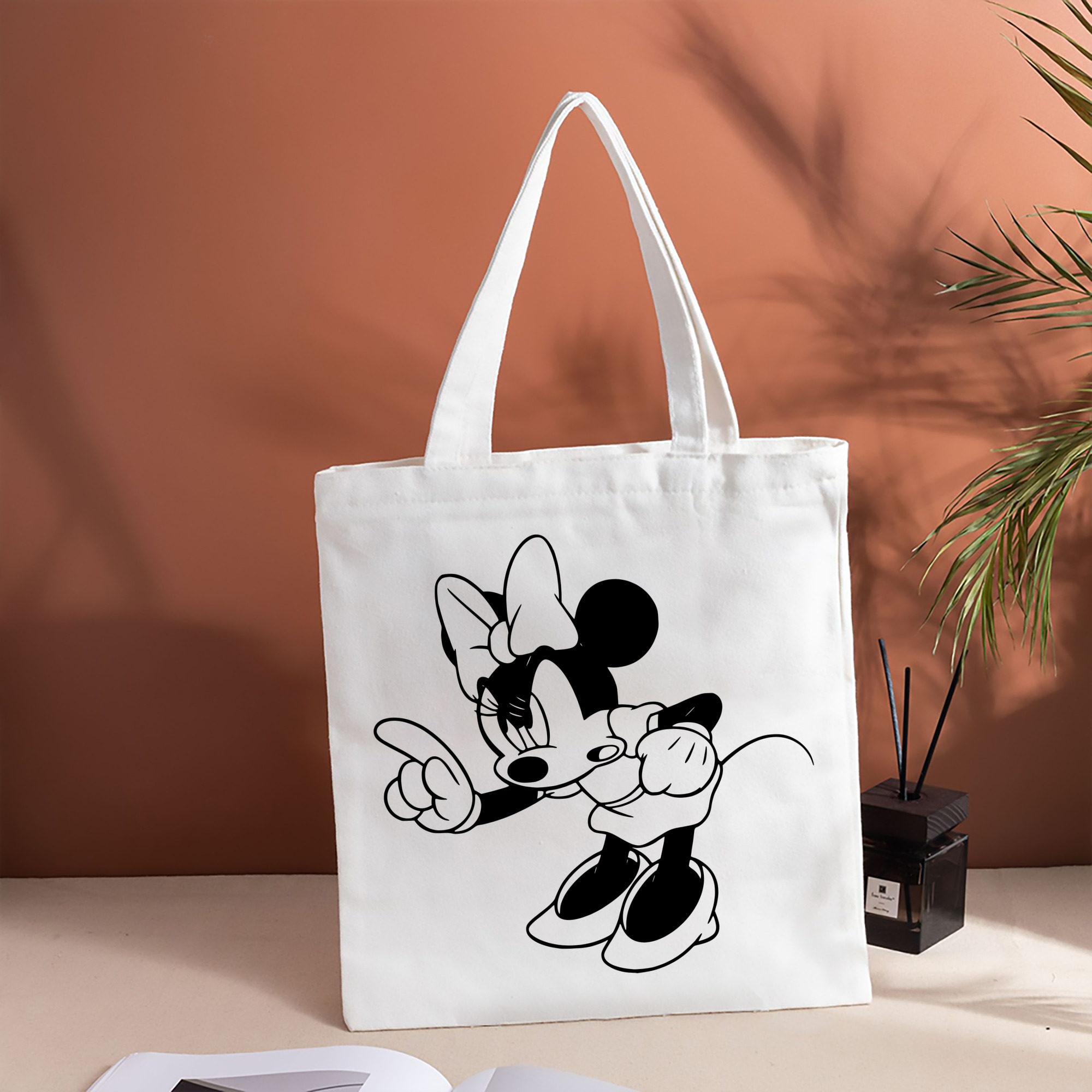 ミッキーマウス Mickey Mouse 縦型キャンバス生地手提げバッグ　トートバッグ