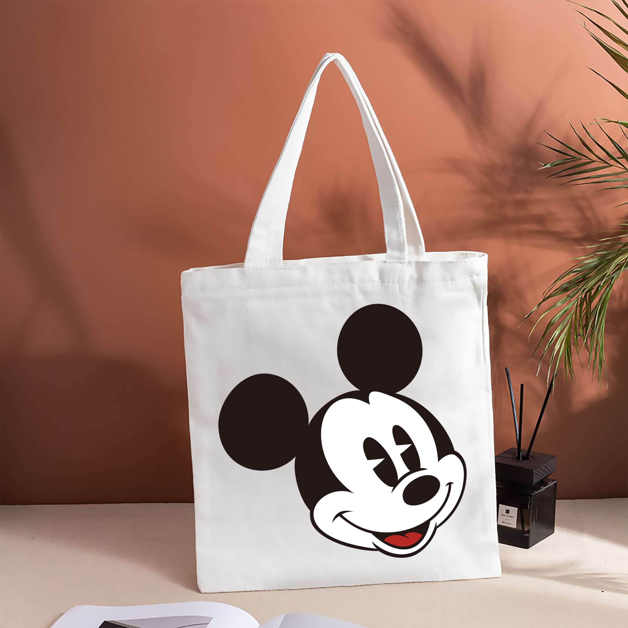 ミッキーマウス Mickey Mouse 縦型キャンバス生地手提げバッグ　トートバッグ