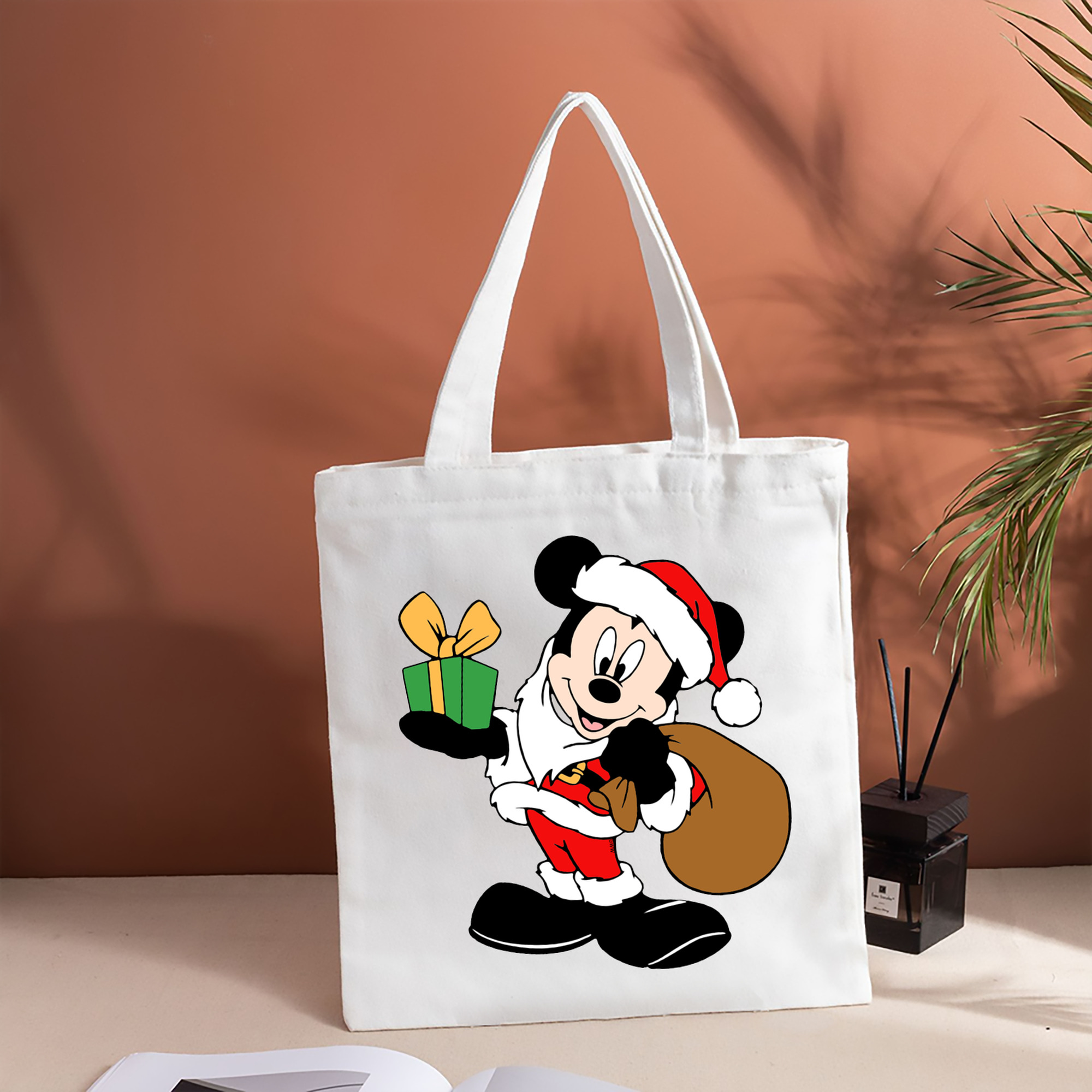 ミッキーマウス Mickey Mouse 縦型キャンバス生地手提げバッグ　トートバッグ