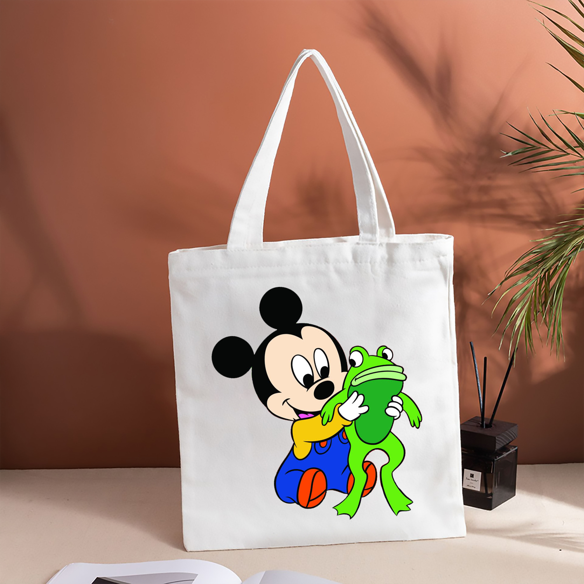 ミッキーマウス Mickey Mouse 縦型キャンバス生地手提げバッグ　トートバッグ