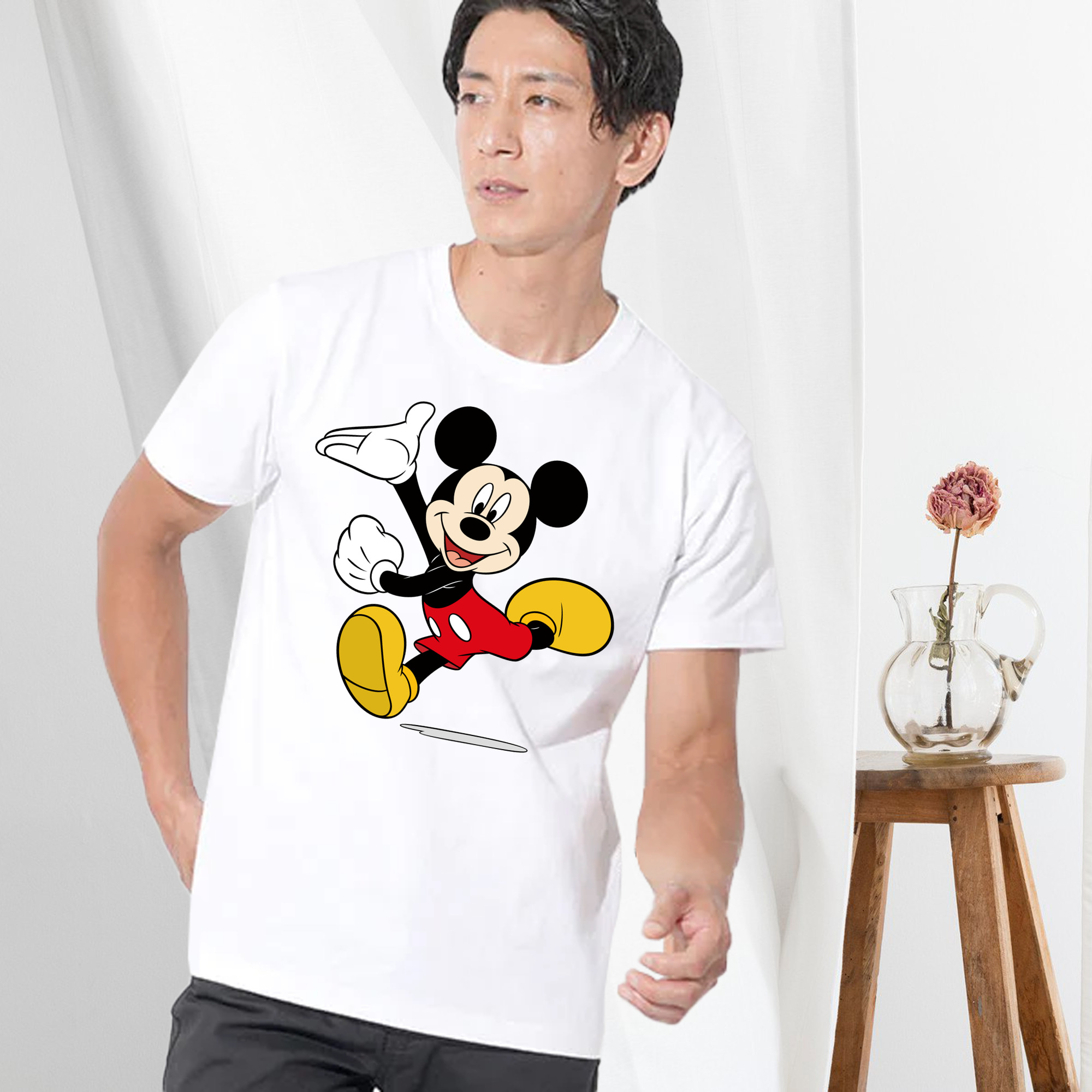 ミッキーマウス Mickey Mouse 綿100％ メンズ半袖Tシャツ｜肌触りやわらか＆通気性