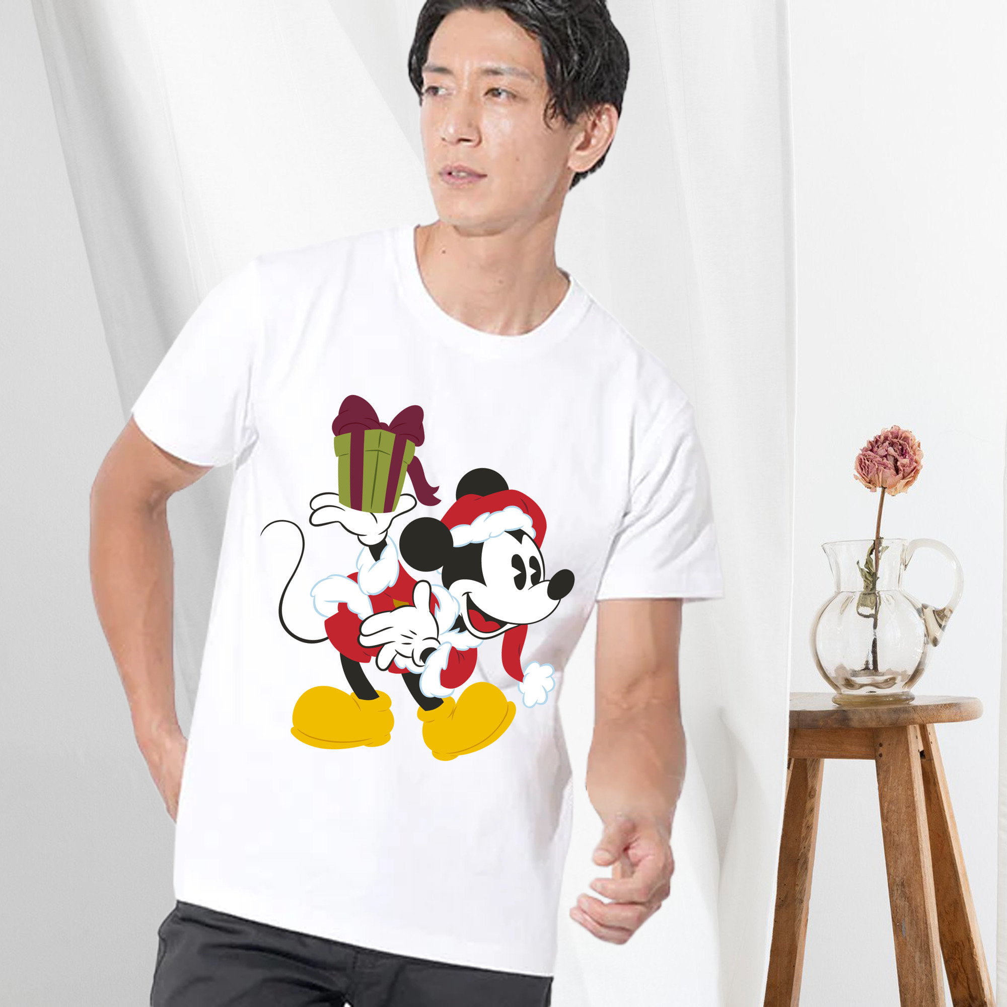 ミッキーマウス Mickey Mouse 綿100％ メンズ半袖Tシャツ｜肌触りやわらか＆通気性