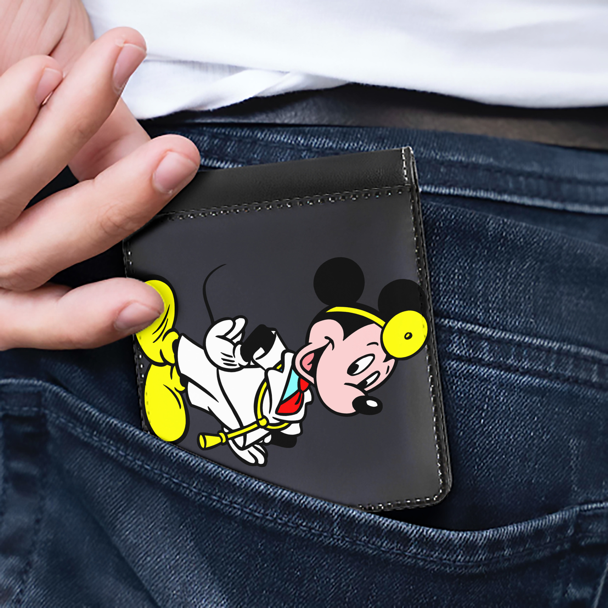 （画像用） ミッキーマウス Mickey Mouse 二つ折り革財布