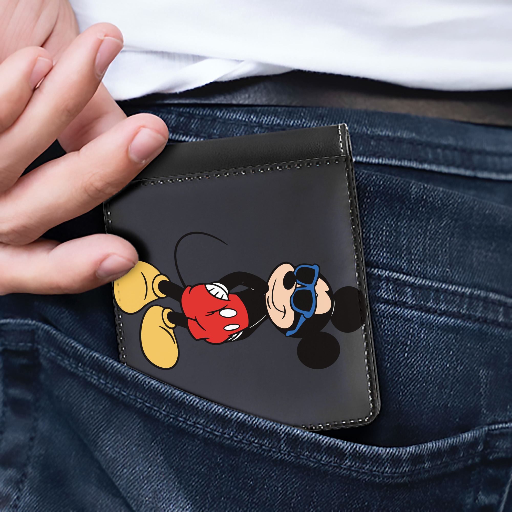 （画像用） ミッキーマウス Mickey Mouse 二つ折り革財布