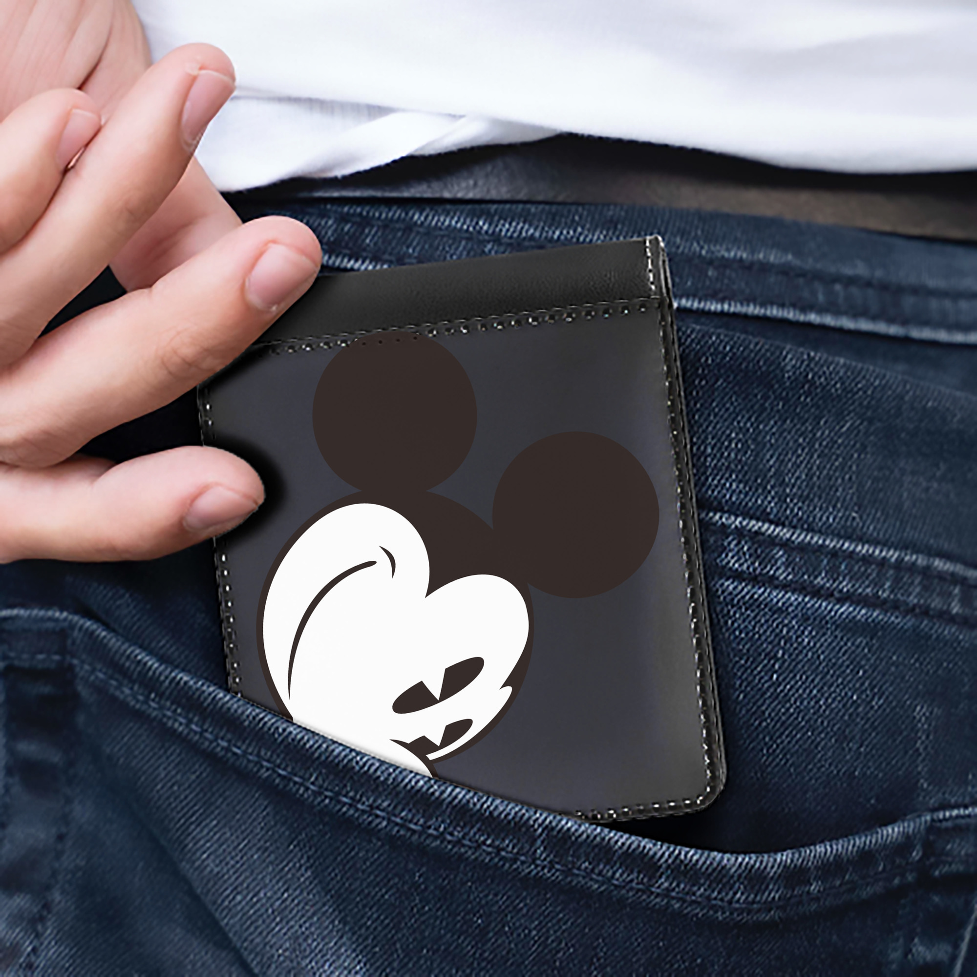 （画像用） ミッキーマウス Mickey Mouse 二つ折り革財布