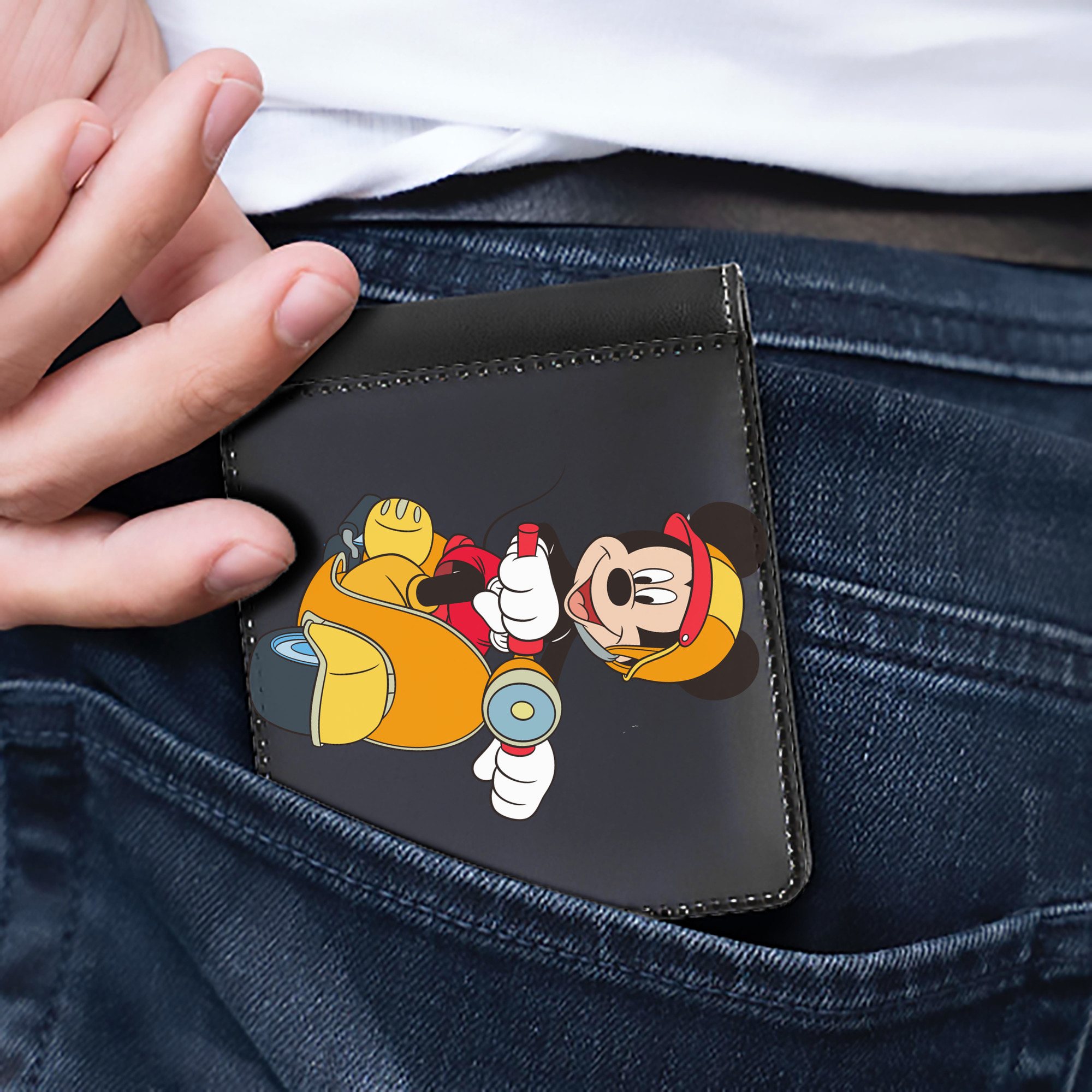 （画像用） ミッキーマウス Mickey Mouse 二つ折り革財布