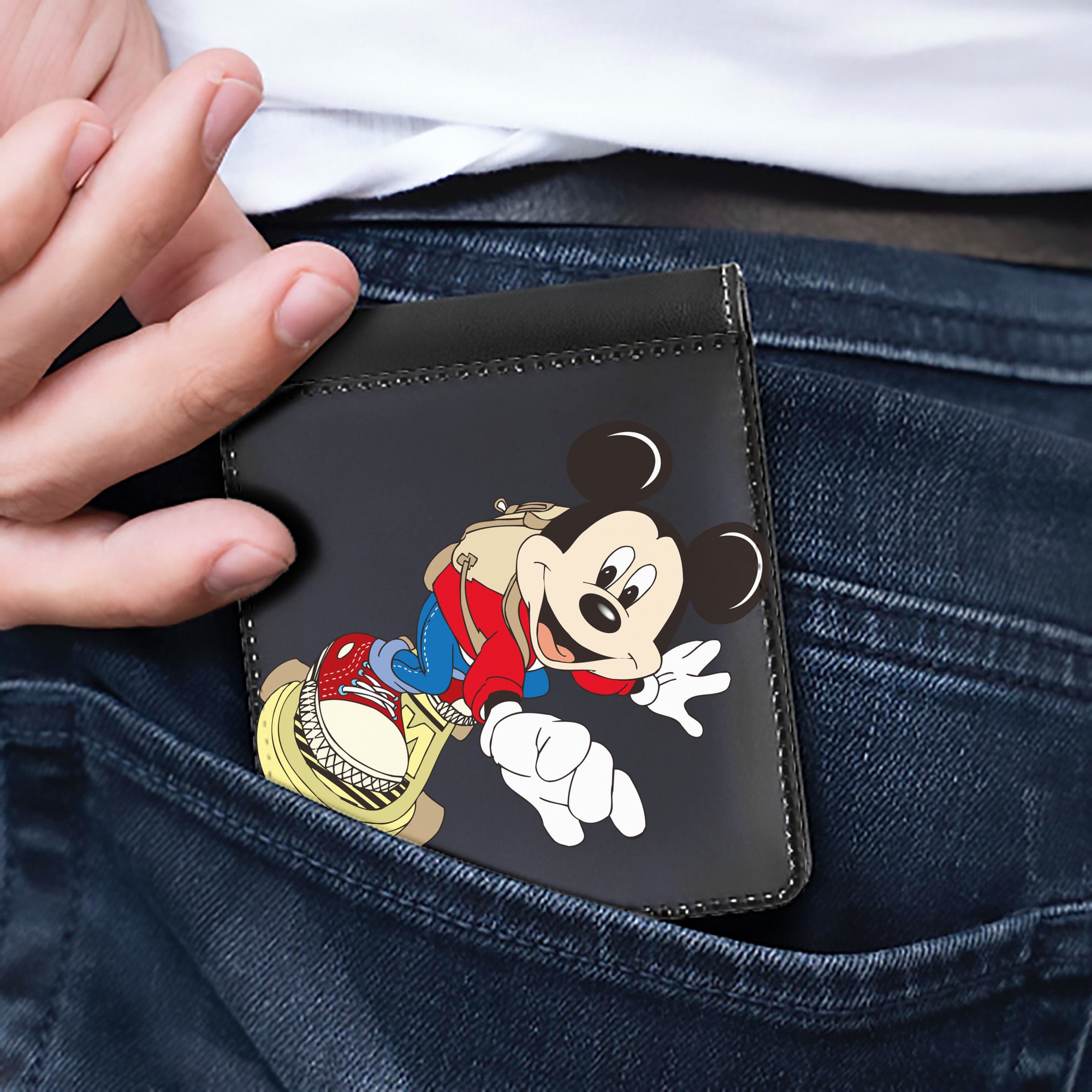 （画像用） ミッキーマウス Mickey Mouse 二つ折り革財布