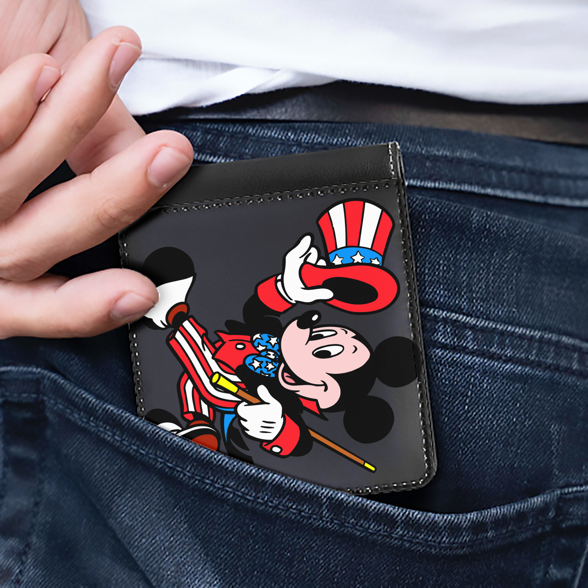 （画像用） ミッキーマウス Mickey Mouse 二つ折り革財布