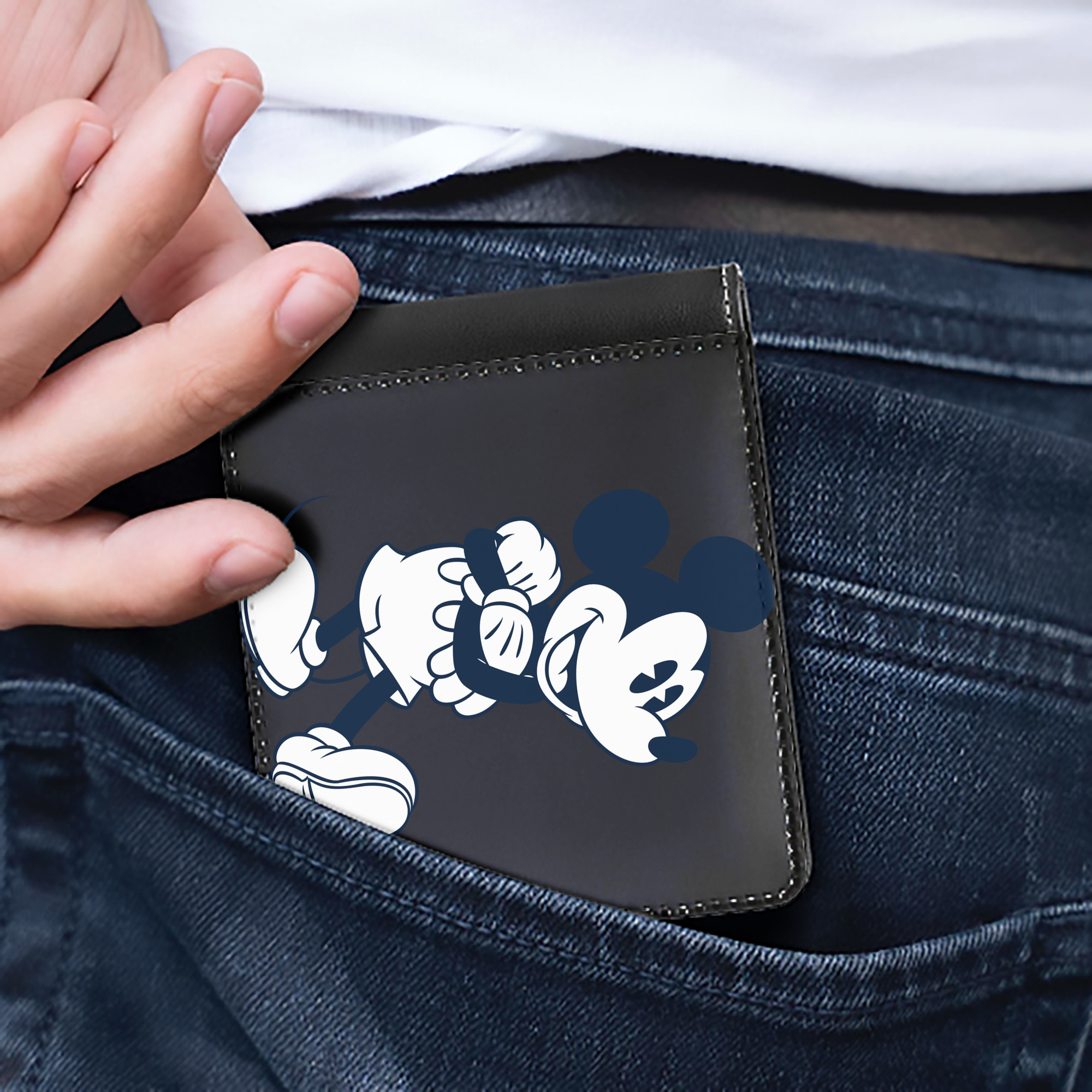 （画像用） ミッキーマウス Mickey Mouse 二つ折り革財布