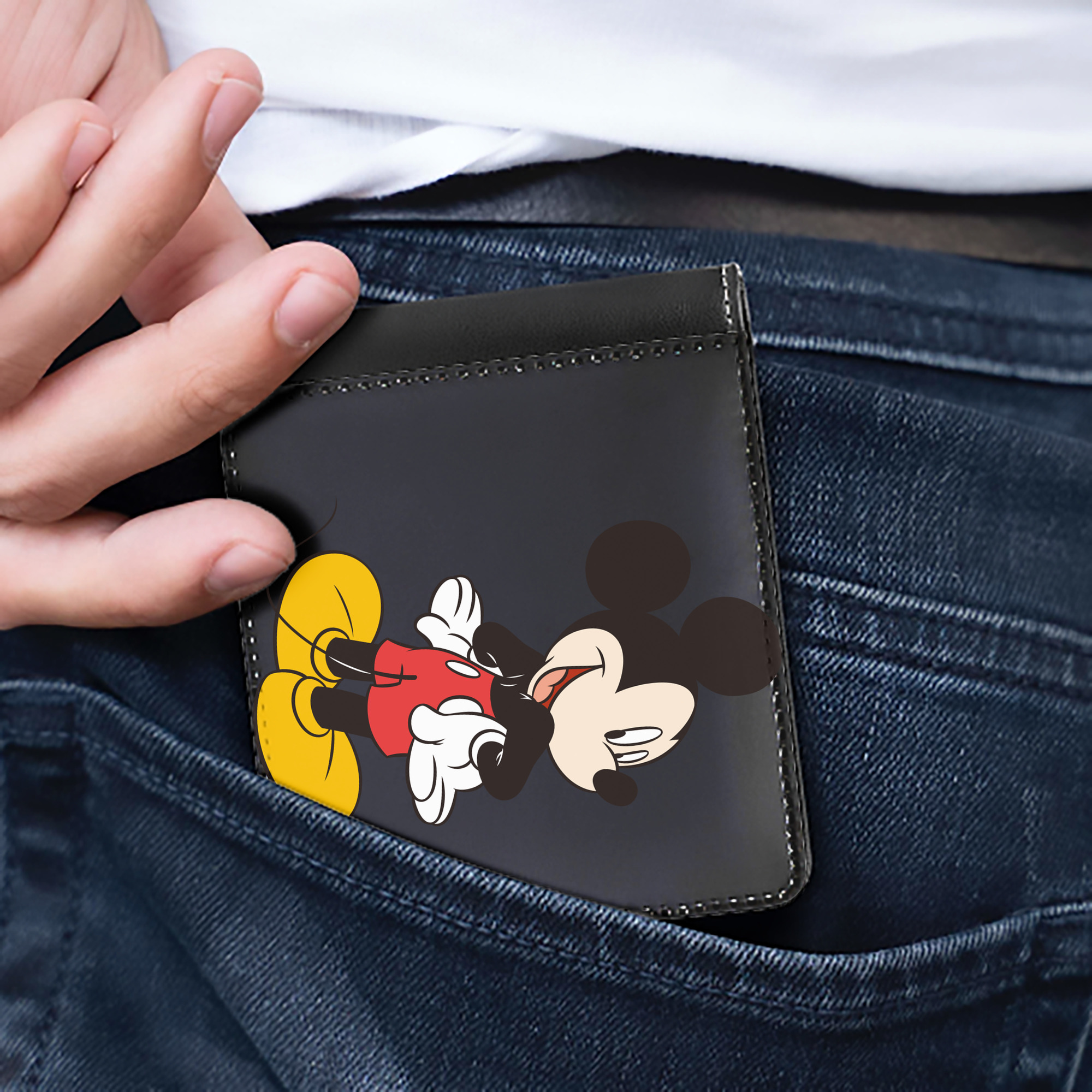 （画像用） ミッキーマウス Mickey Mouse 二つ折り革財布