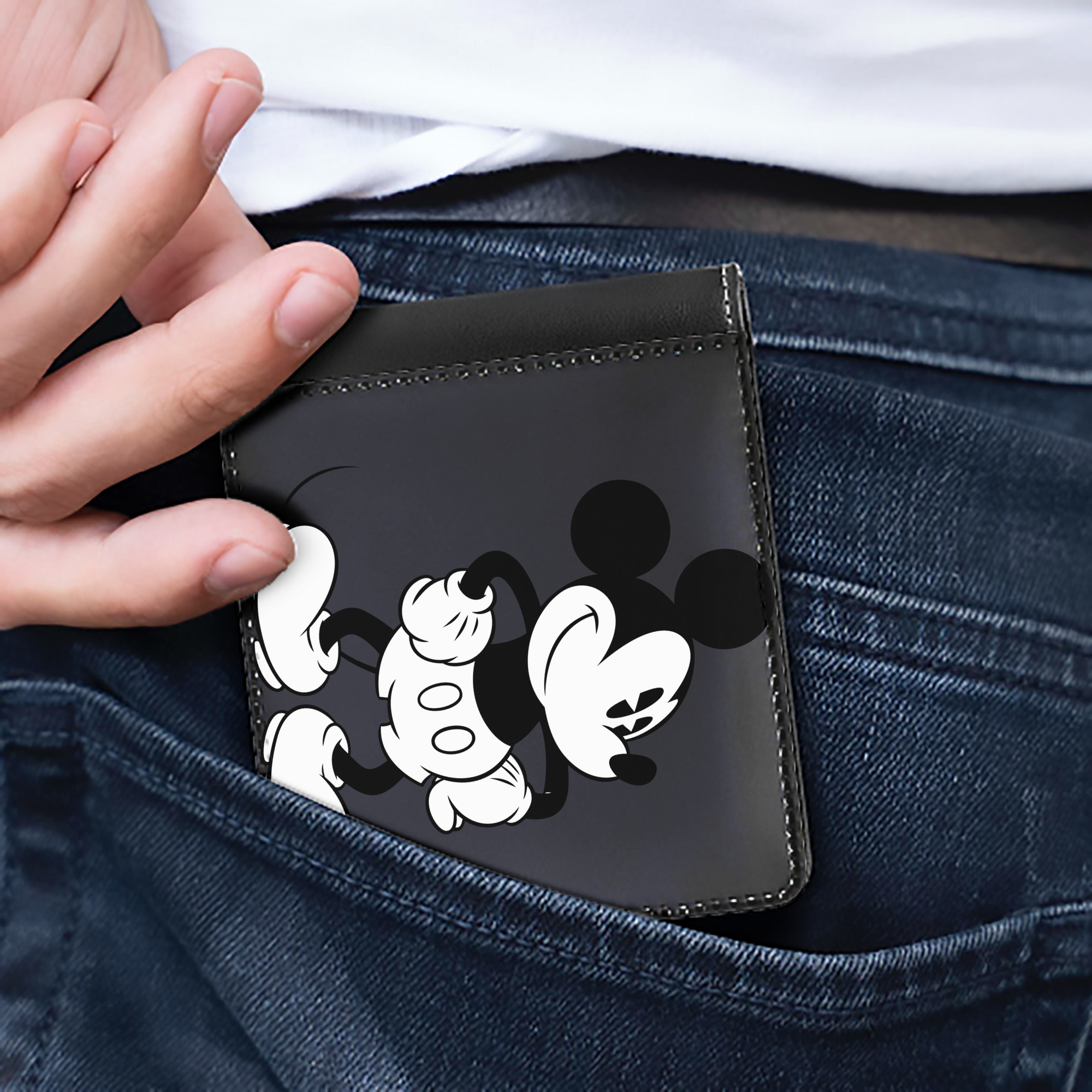 （画像用） ミッキーマウス Mickey Mouse 二つ折り革財布