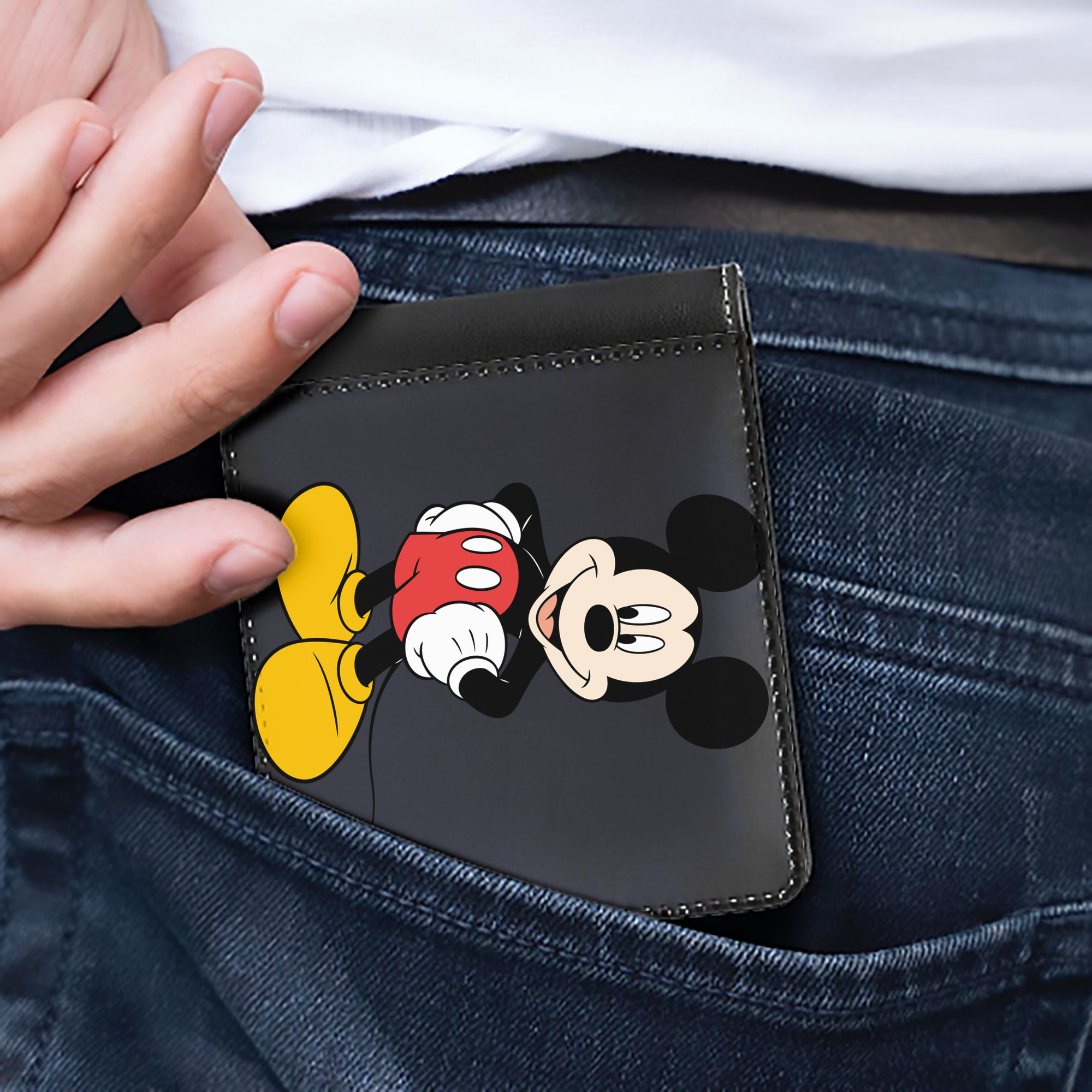 （画像用） ミッキーマウス Mickey Mouse 二つ折り革財布