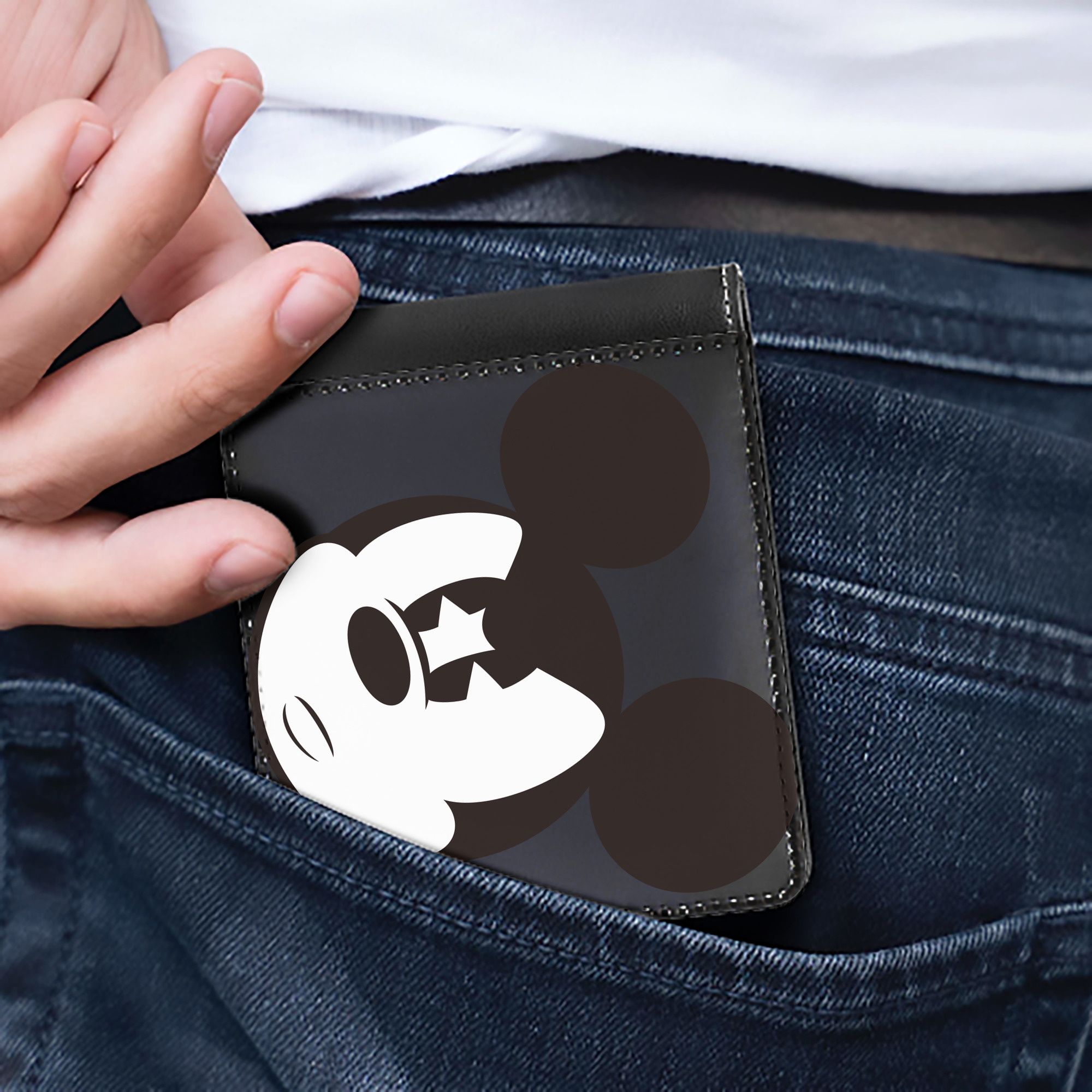 （画像用） ミッキーマウス Mickey Mouse 二つ折り革財布