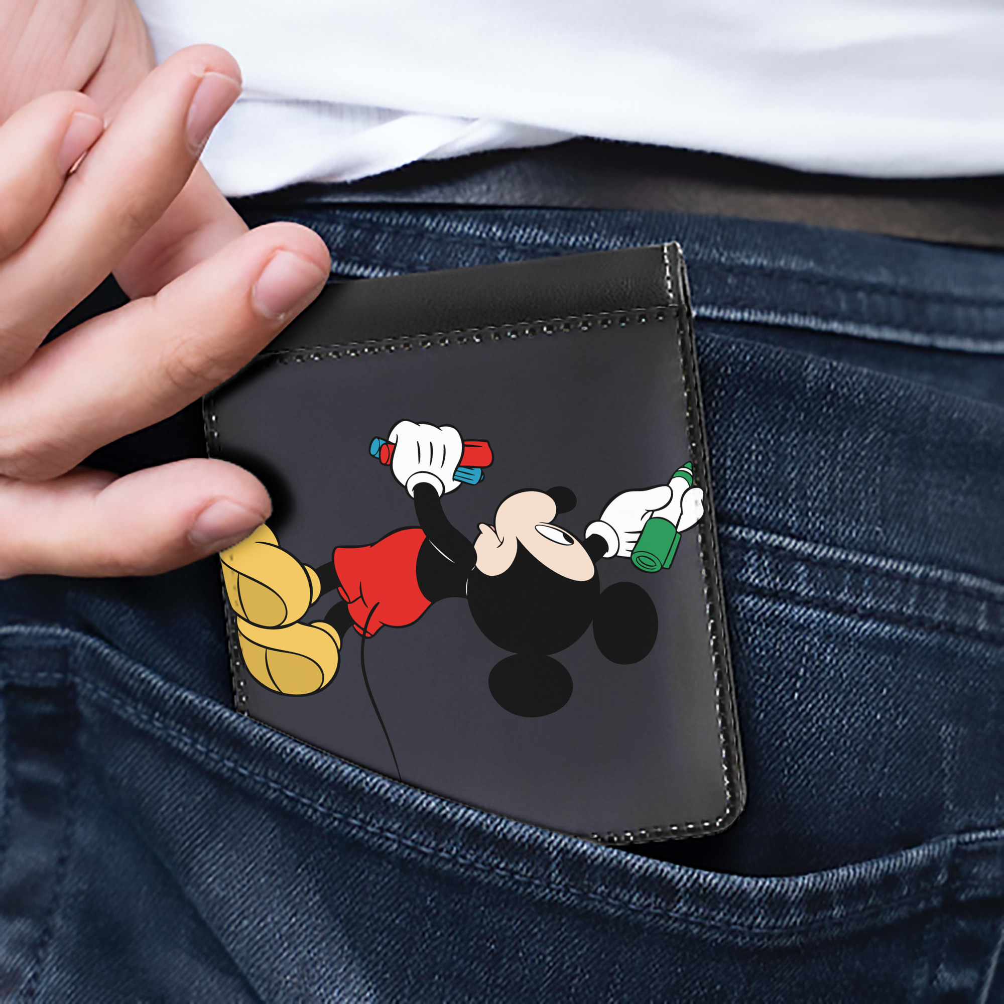 ミッキーマウス Mickey Mouse 二つ折り革財布
