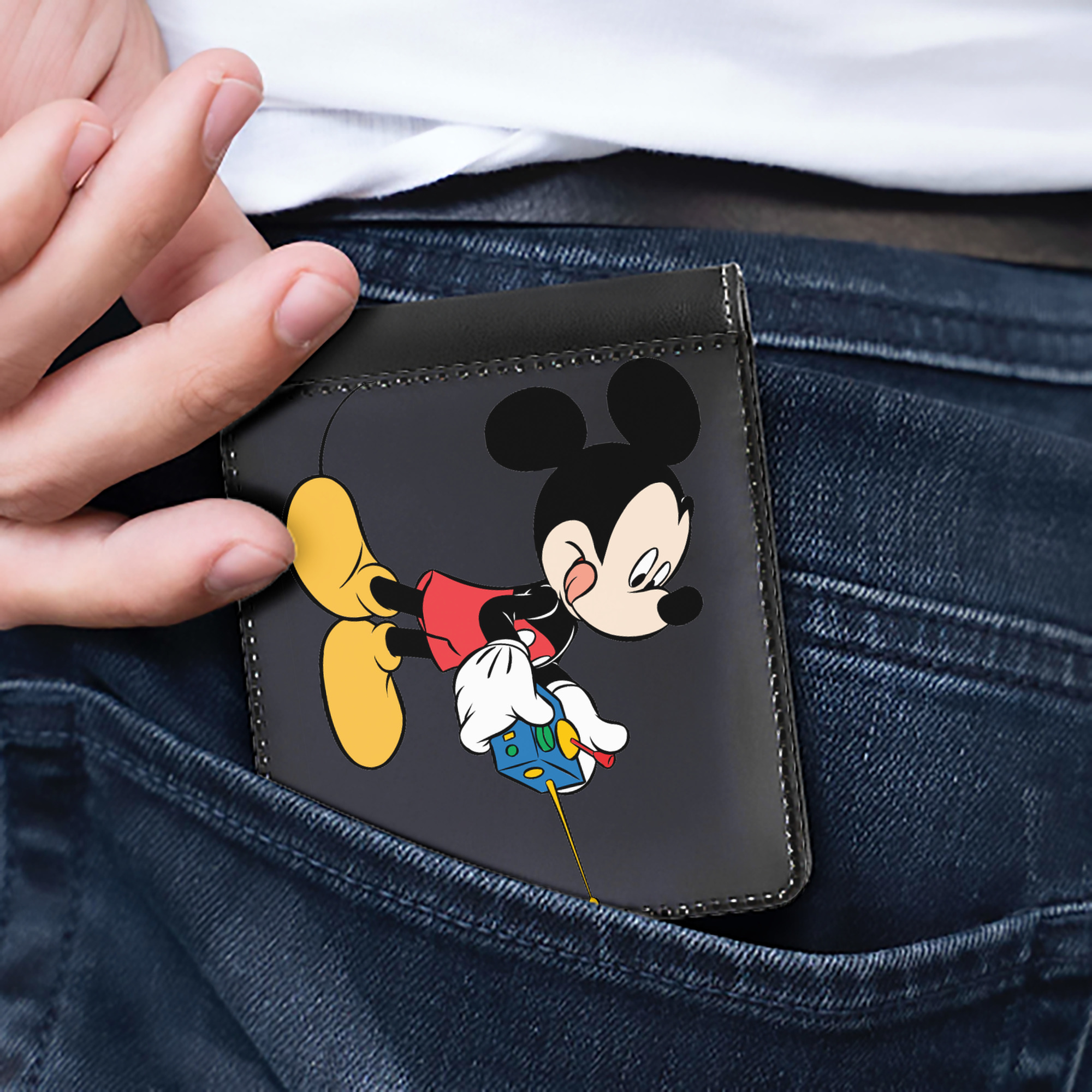（画像用） ミッキーマウス Mickey Mouse 二つ折り革財布