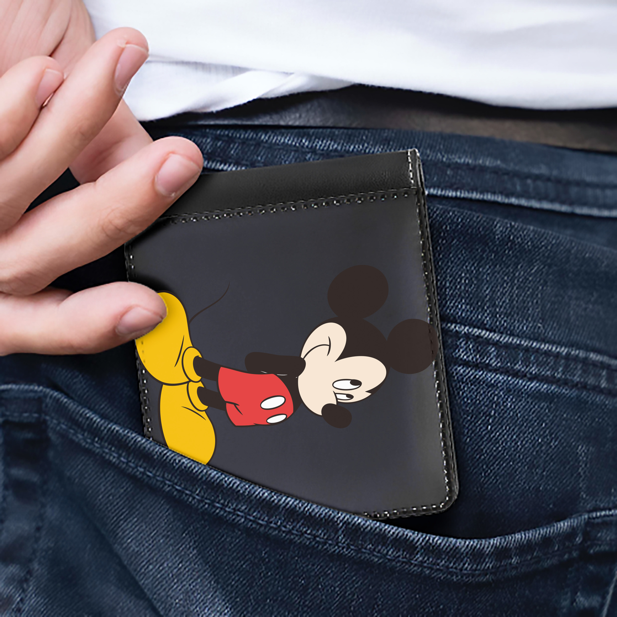 （画像用） ミッキーマウス Mickey Mouse 二つ折り革財布