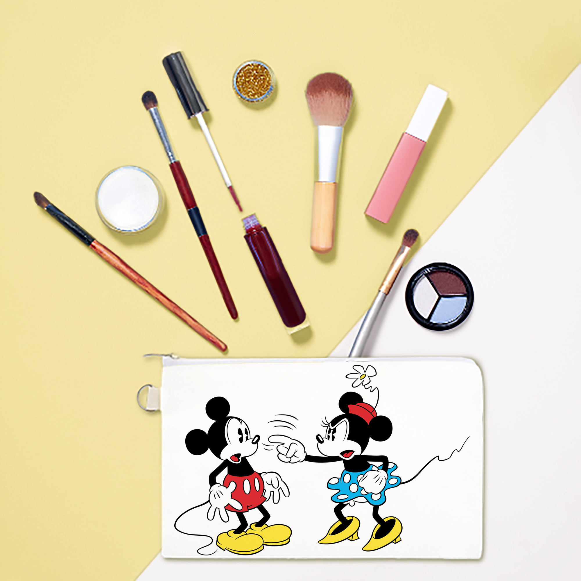 ミッキーマウス Mickey Mouse キャンバス生地ポーチ　小物入れ