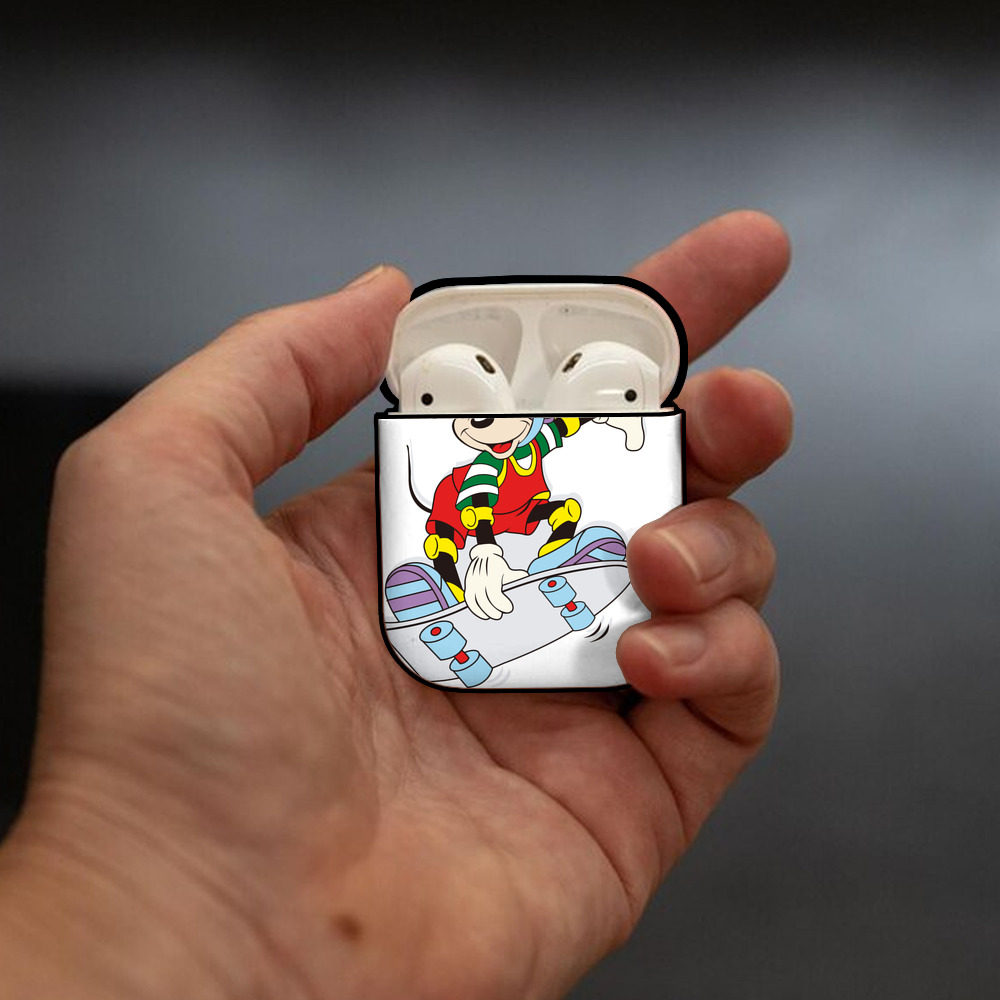 ミッキーマウス Mickey Mouse AirPods 第2世代保護ケース ハードシェル ブラック 耐衝撃・防指紋・カラビナ付き