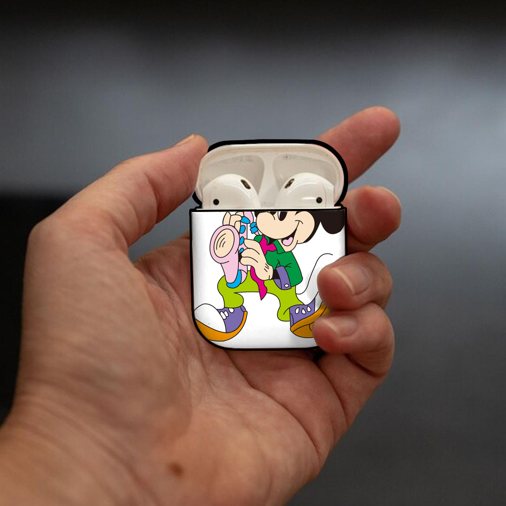 ミッキーマウス Mickey Mouse AirPods 第2世代保護ケース ハードシェル ブラック 耐衝撃・防指紋・カラビナ付き