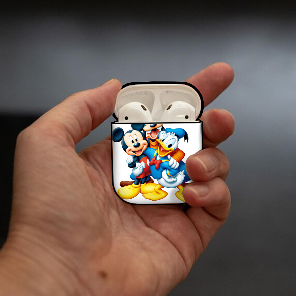 ミッキーマウス Mickey Mouse AirPods 第2世代保護ケース ハードシェル ブラック 耐衝撃・防指紋・カラビナ付き