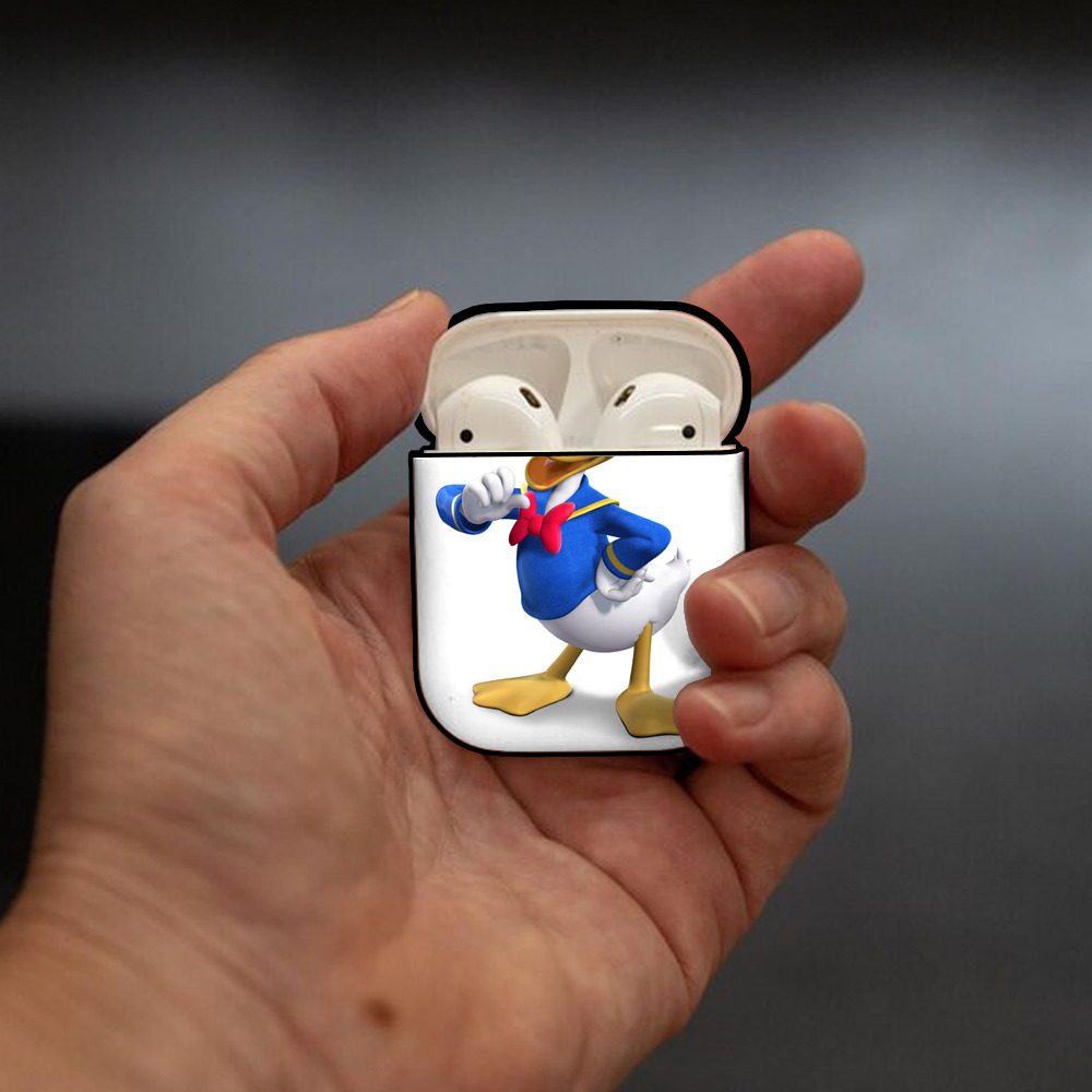 ミッキーマウス Mickey Mouse AirPods 第2世代保護ケース ハードシェル ブラック 耐衝撃・防指紋・カラビナ付き