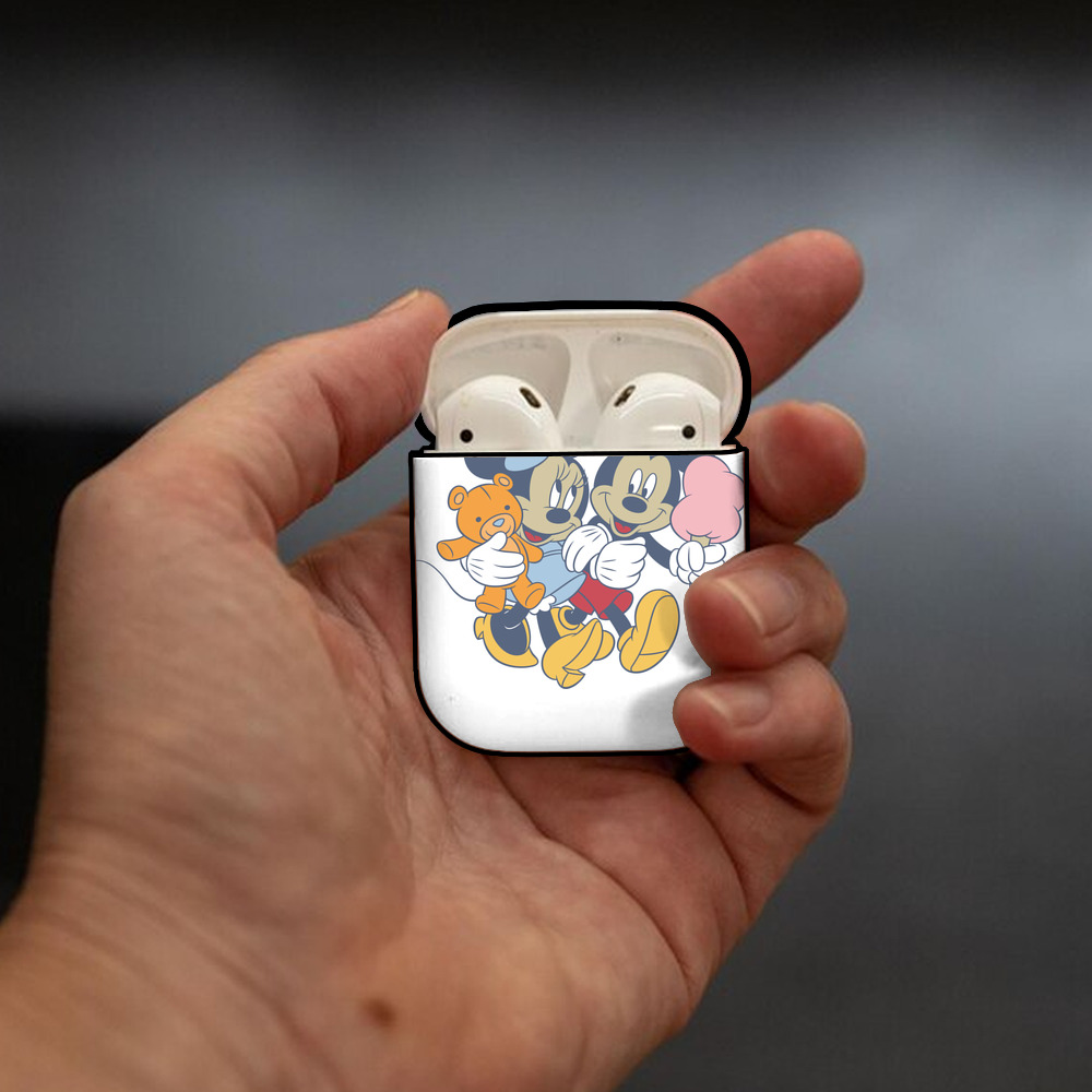ミッキーマウス Mickey Mouse AirPods 第2世代保護ケース ハードシェル ブラック 耐衝撃・防指紋・カラビナ付き