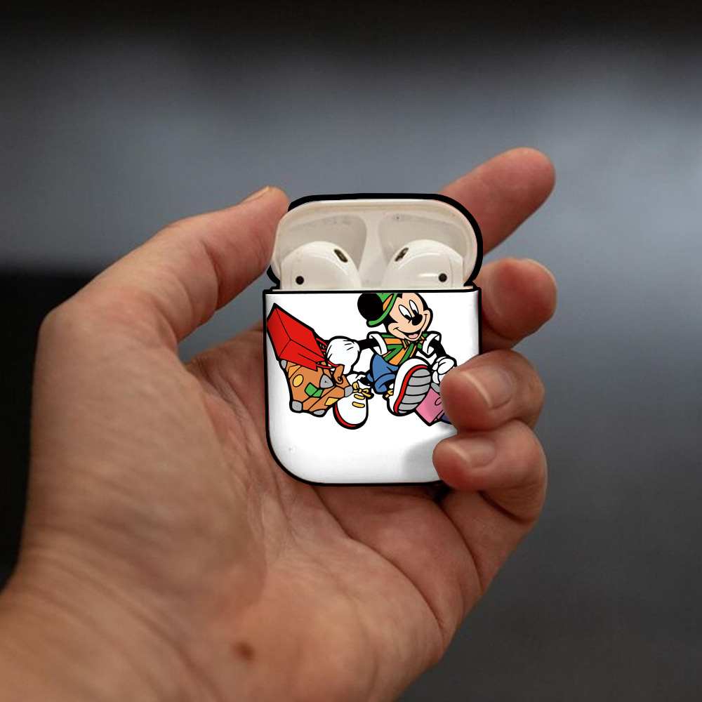 ミッキーマウス Mickey Mouse AirPods 第2世代保護ケース ハードシェル ブラック 耐衝撃・防指紋・カラビナ付き