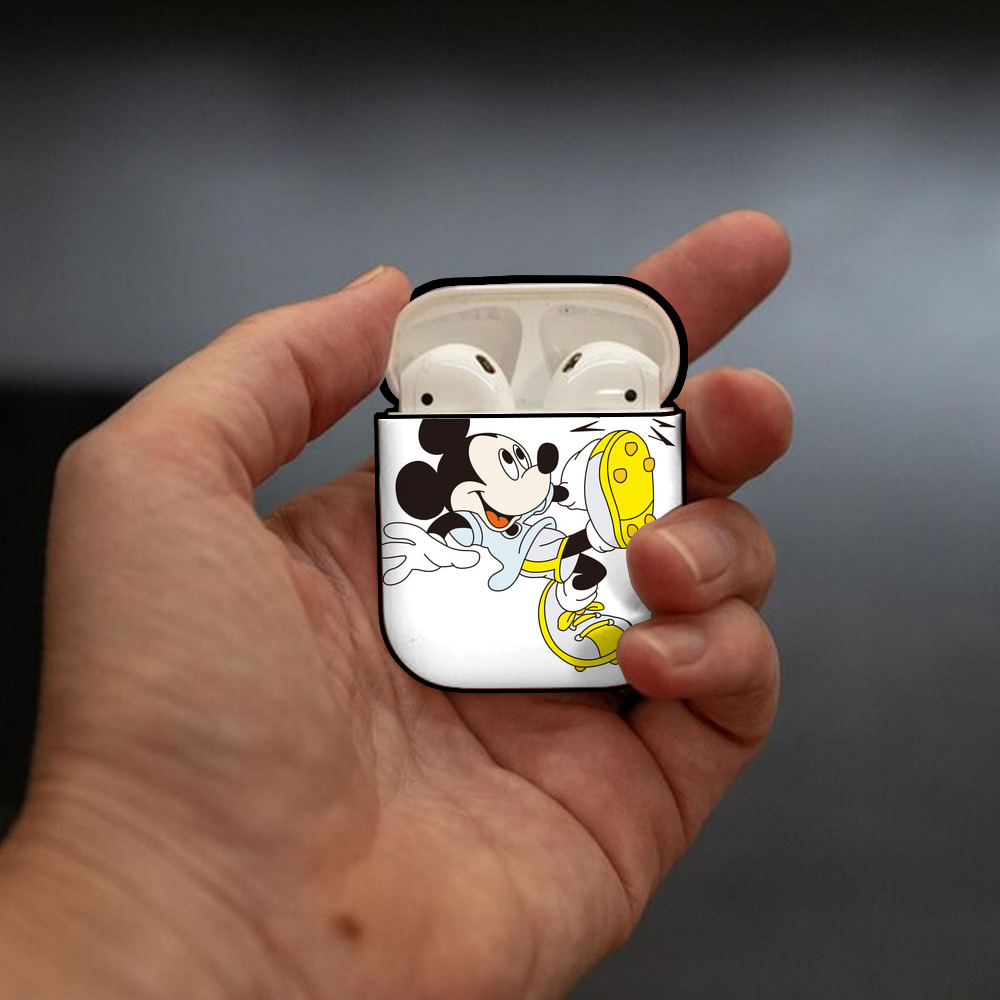 ミッキーマウス Mickey Mouse AirPods 第2世代保護ケース ハードシェル ブラック 耐衝撃・防指紋・カラビナ付き