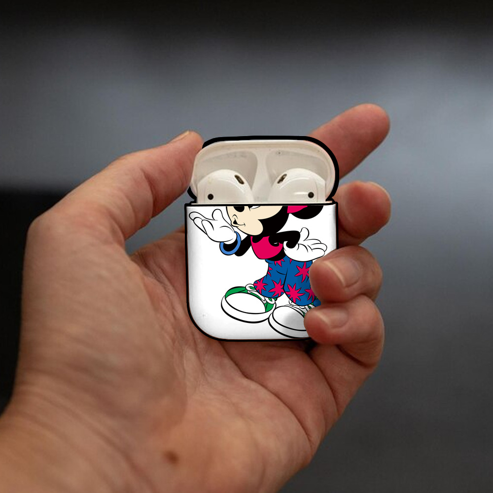 ミッキーマウス Mickey Mouse AirPods 第2世代保護ケース ハードシェル ブラック 耐衝撃・防指紋・カラビナ付き