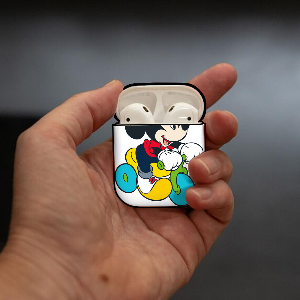 ミッキーマウス Mickey Mouse AirPods 第2世代保護ケース ハードシェル ブラック 耐衝撃・防指紋・カラビナ付き