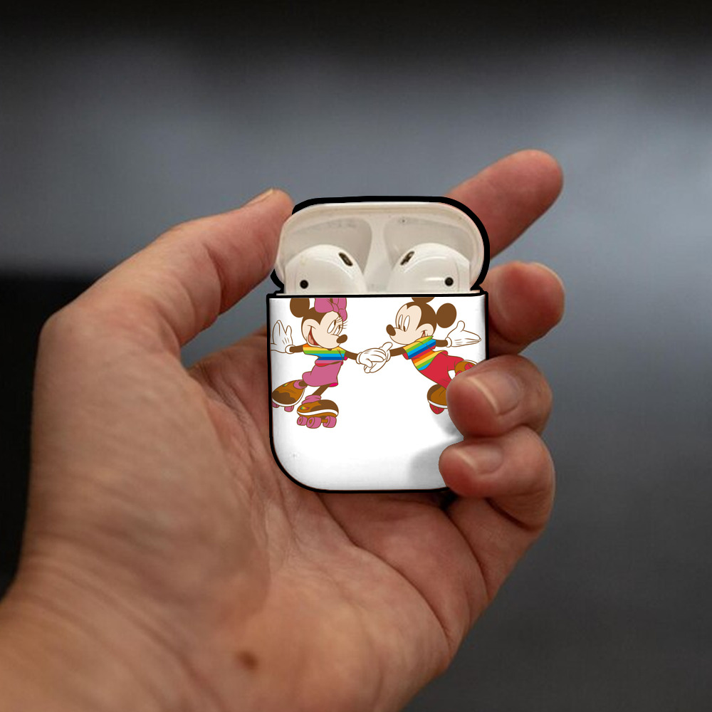 ミッキーマウス Mickey Mouse AirPods 第2世代保護ケース ハードシェル ブラック 耐衝撃・防指紋・カラビナ付き