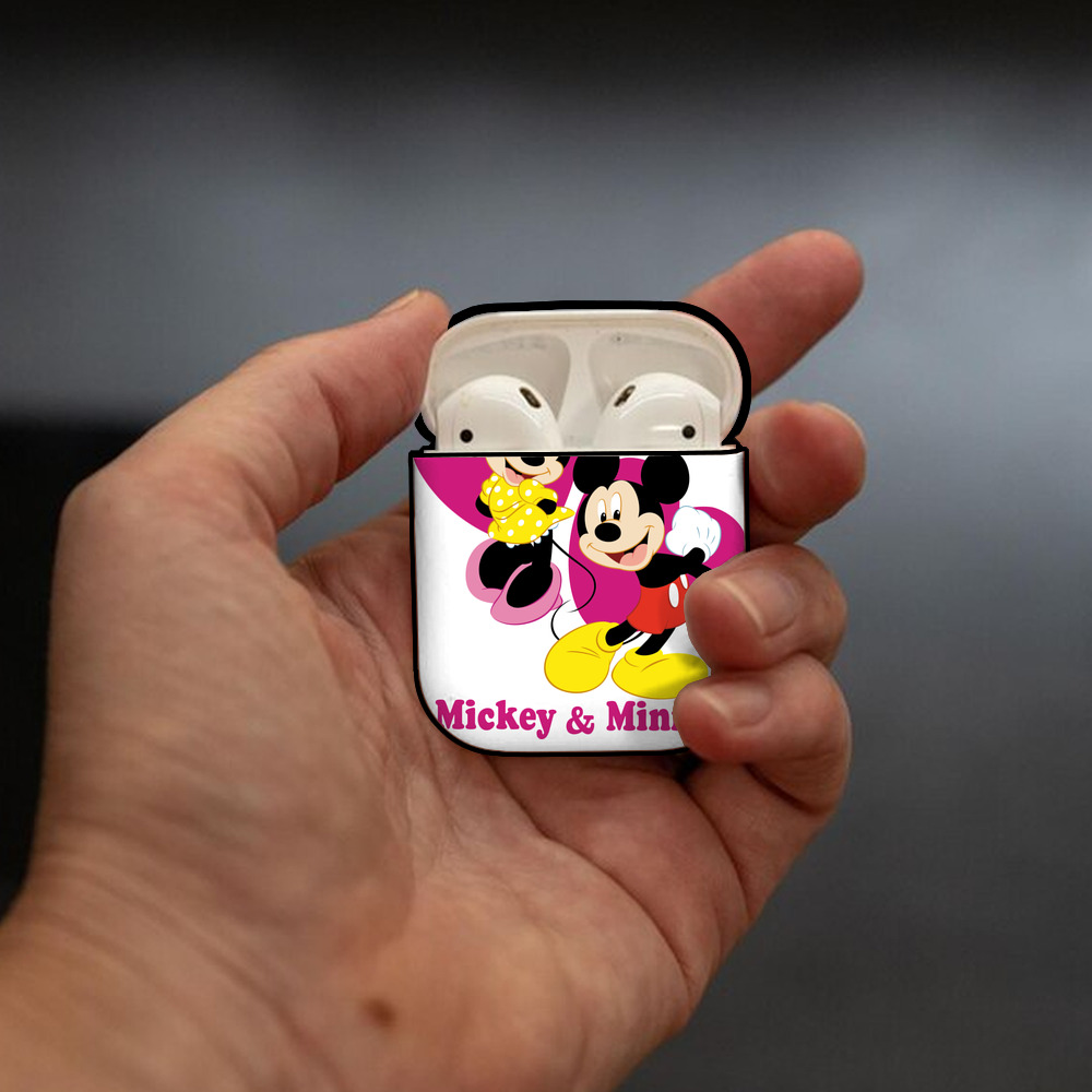 ミッキーマウス Mickey Mouse AirPods 第2世代保護ケース ハードシェル ブラック 耐衝撃・防指紋・カラビナ付き