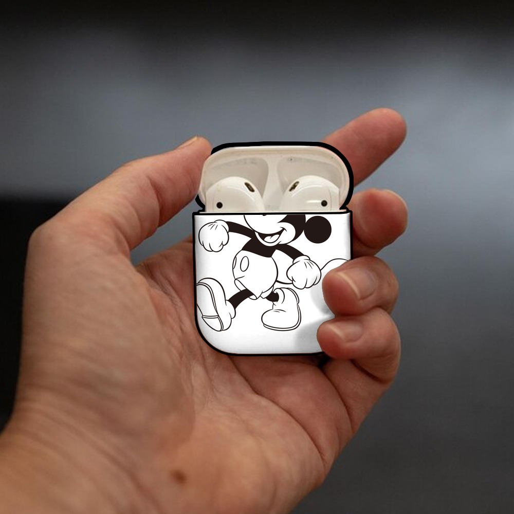 ミッキーマウス Mickey Mouse AirPods 第2世代保護ケース ハードシェル ブラック 耐衝撃・防指紋・カラビナ付き