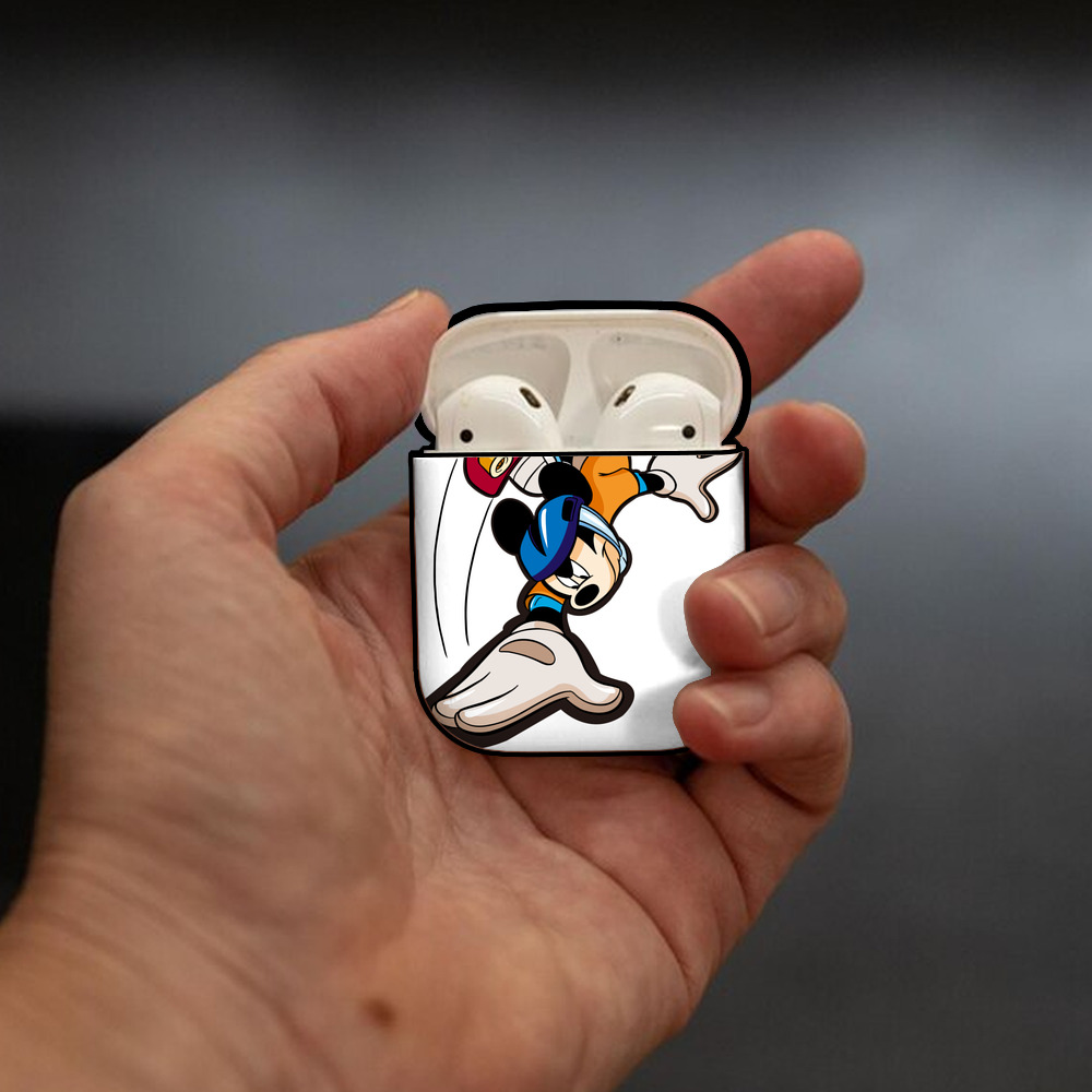 ミッキーマウス Mickey Mouse AirPods 第2世代保護ケース ハードシェル ブラック 耐衝撃・防指紋・カラビナ付き