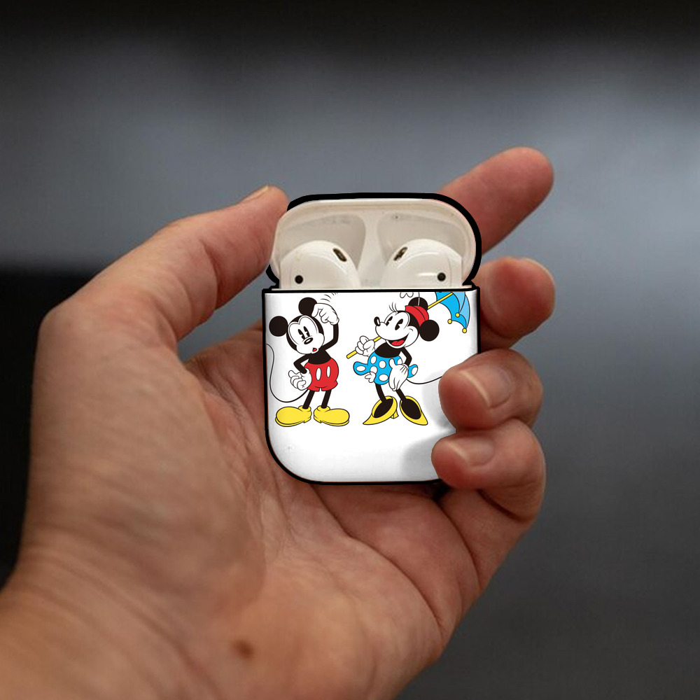 ミッキーマウス Mickey Mouse AirPods 第2世代保護ケース ハードシェル ブラック 耐衝撃・防指紋・カラビナ付き