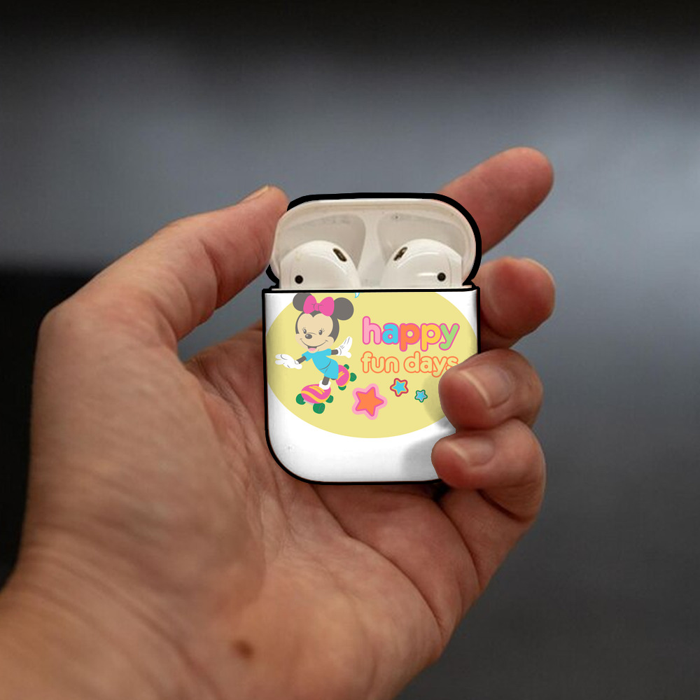 ミッキーマウス Mickey Mouse AirPods 第2世代保護ケース ハードシェル ブラック 耐衝撃・防指紋・カラビナ付き