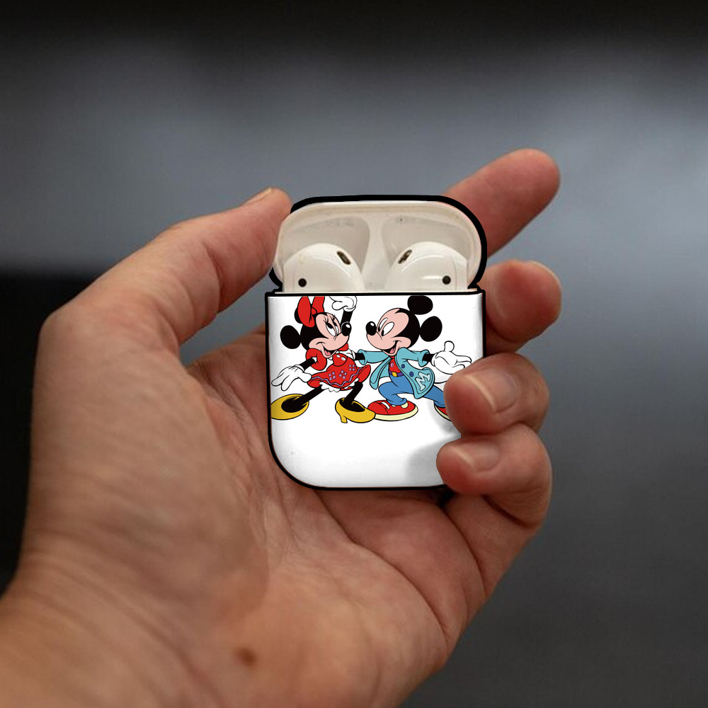 ミッキーマウス Mickey Mouse AirPods 第2世代保護ケース ハードシェル ブラック 耐衝撃・防指紋・カラビナ付き