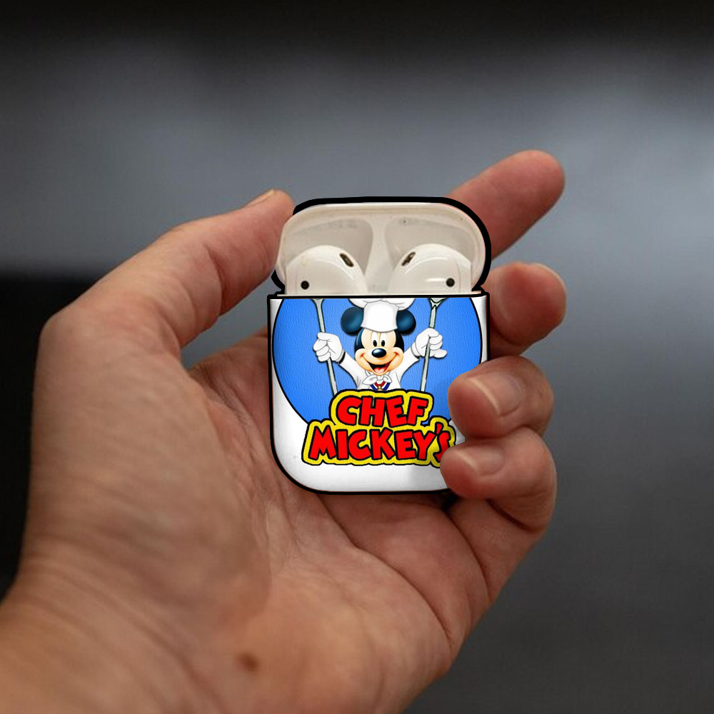 ミッキーマウス Mickey Mouse AirPods 第2世代保護ケース ハードシェル ブラック 耐衝撃・防指紋・カラビナ付き