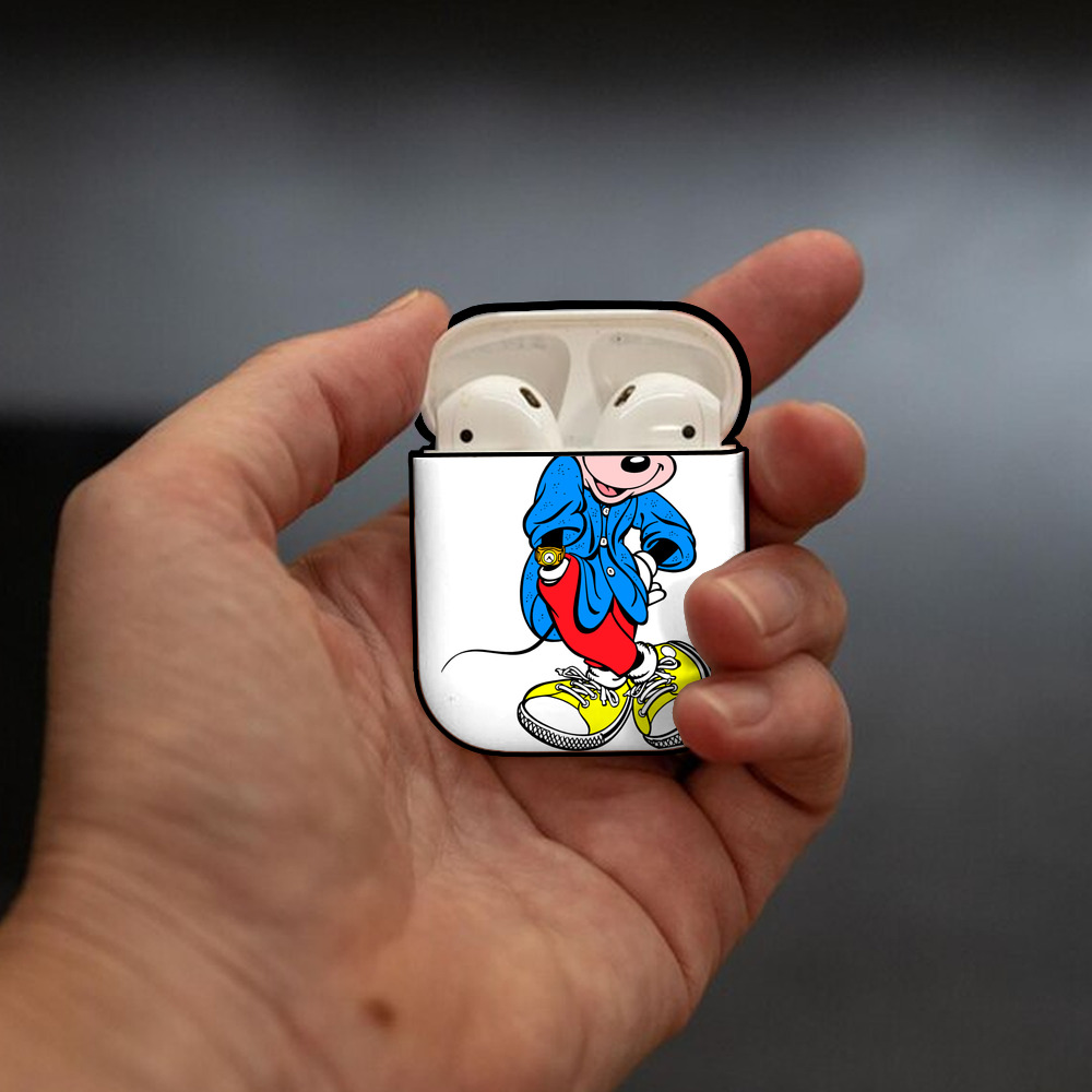 ミッキーマウス Mickey Mouse AirPods 第2世代保護ケース ハードシェル ブラック 耐衝撃・防指紋・カラビナ付き