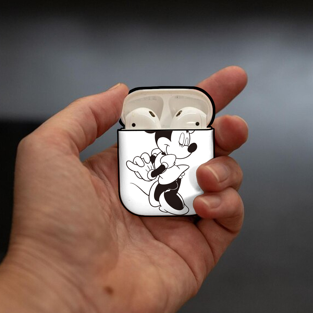 ミッキーマウス Mickey Mouse AirPods 第2世代保護ケース ハードシェル ブラック 耐衝撃・防指紋・カラビナ付き