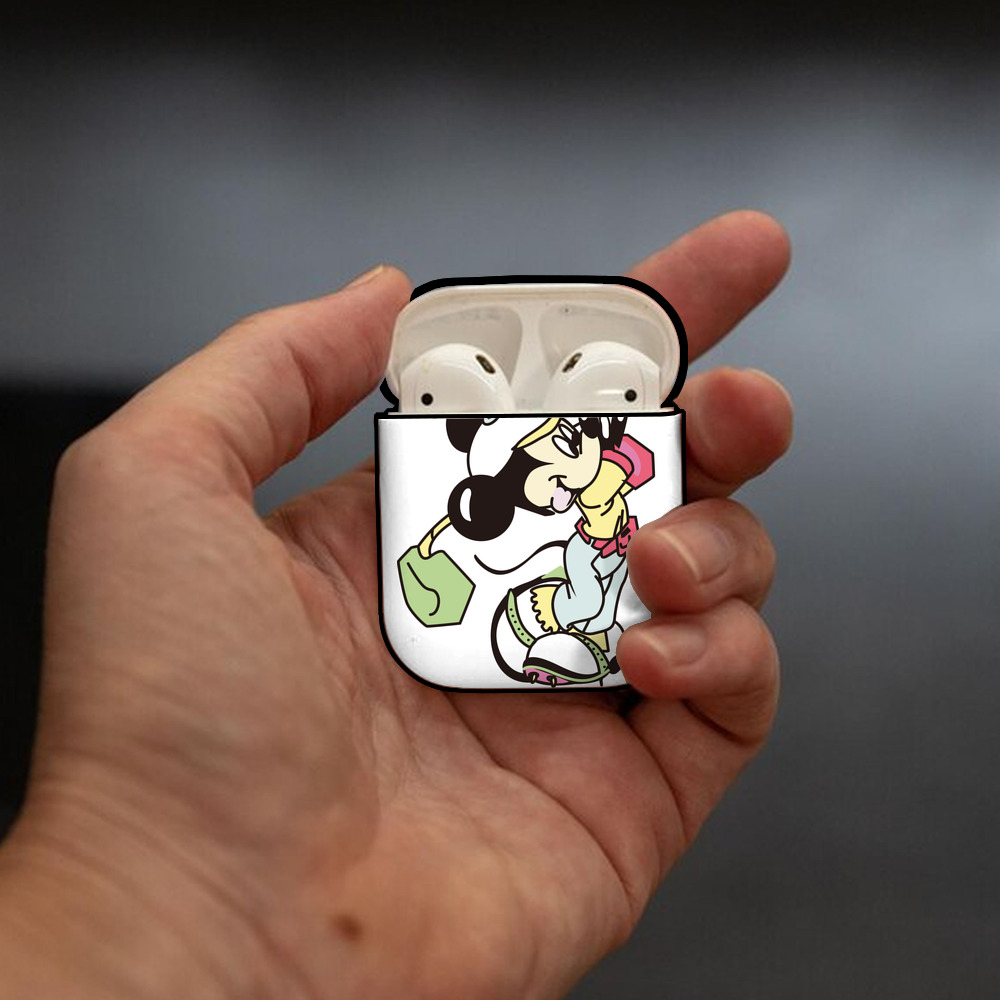 ミッキーマウス Mickey Mouse AirPods 第2世代保護ケース ハードシェル ブラック 耐衝撃・防指紋・カラビナ付き