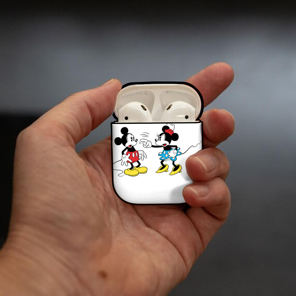ミッキーマウス Mickey Mouse AirPods 第2世代保護ケース ハードシェル ブラック 耐衝撃・防指紋・カラビナ付き